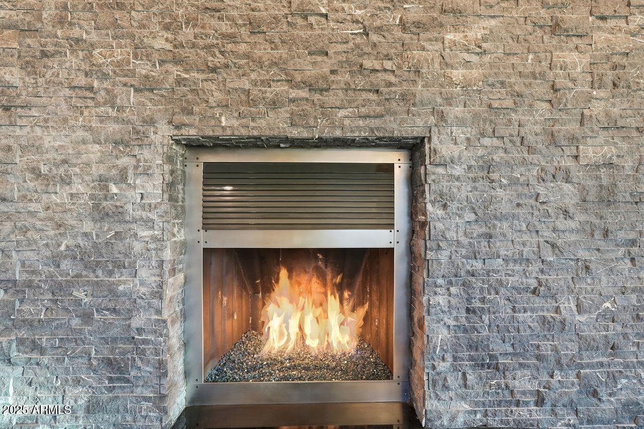 2532 E PIERSON Street