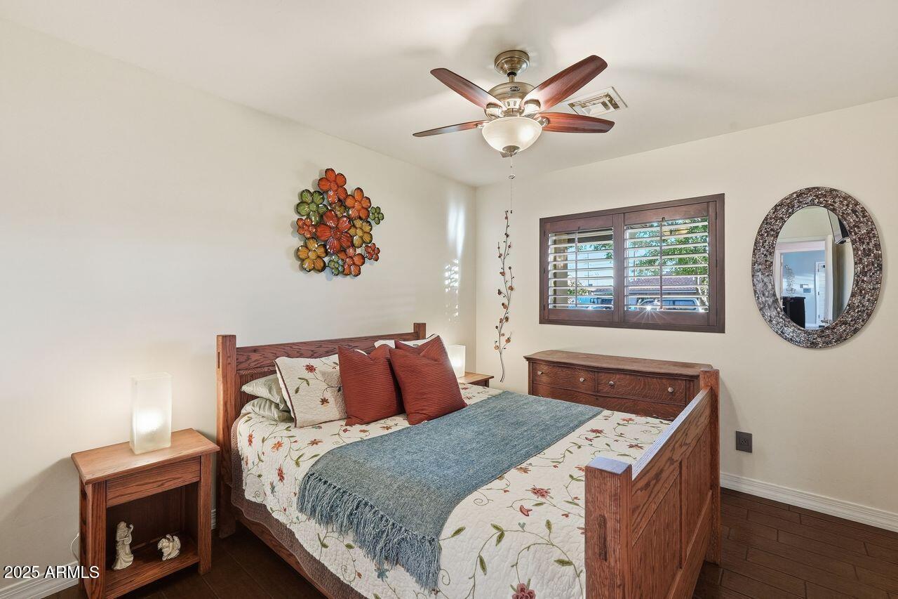 2532 E PIERSON Street