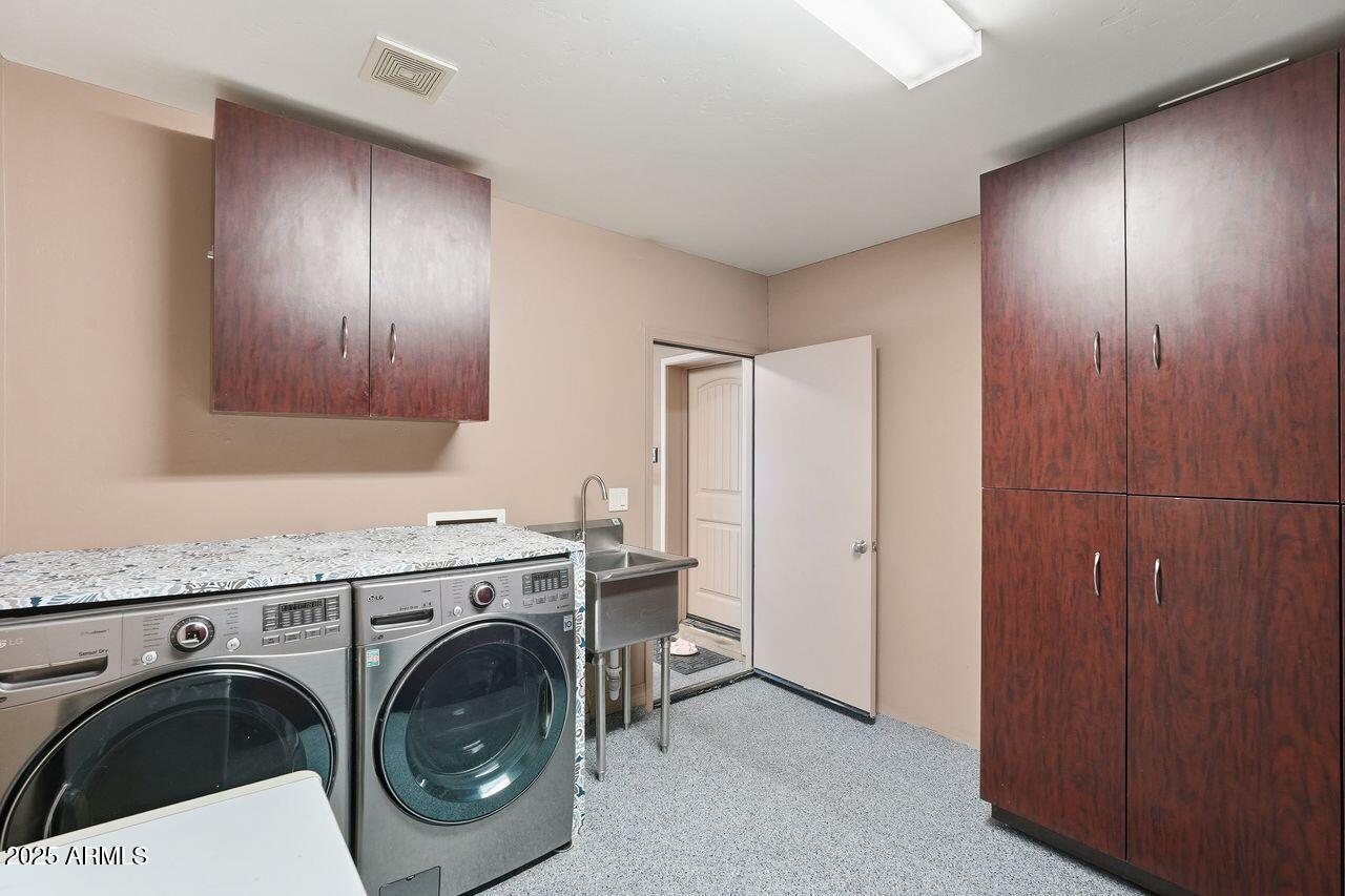 2532 E PIERSON Street