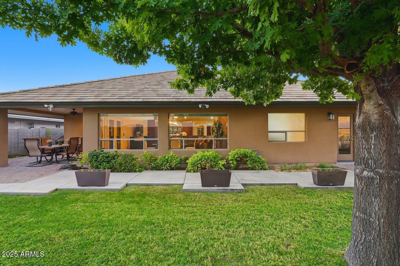 2532 E PIERSON Street