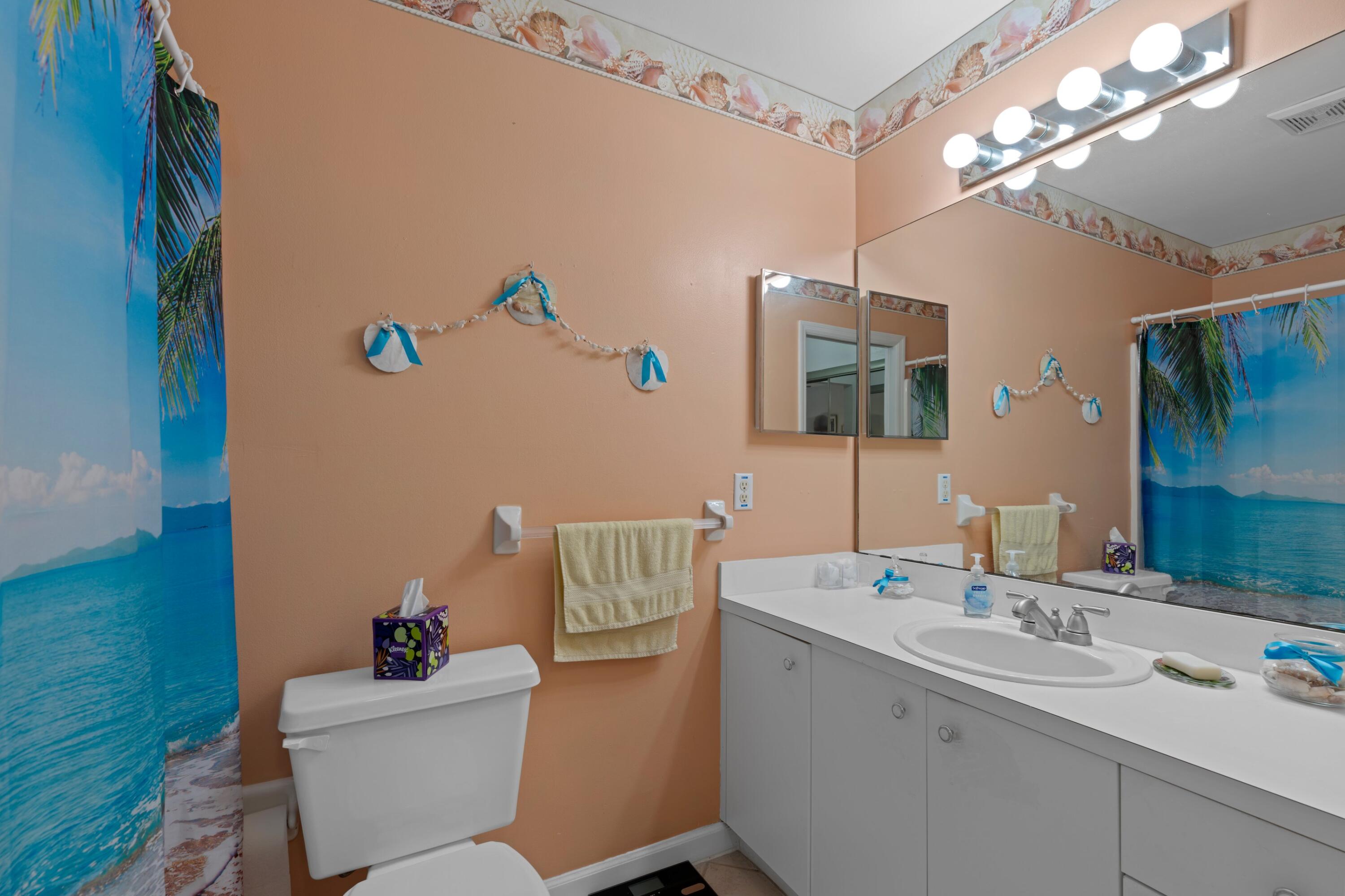 141 E Riverside Drive Unit: 24