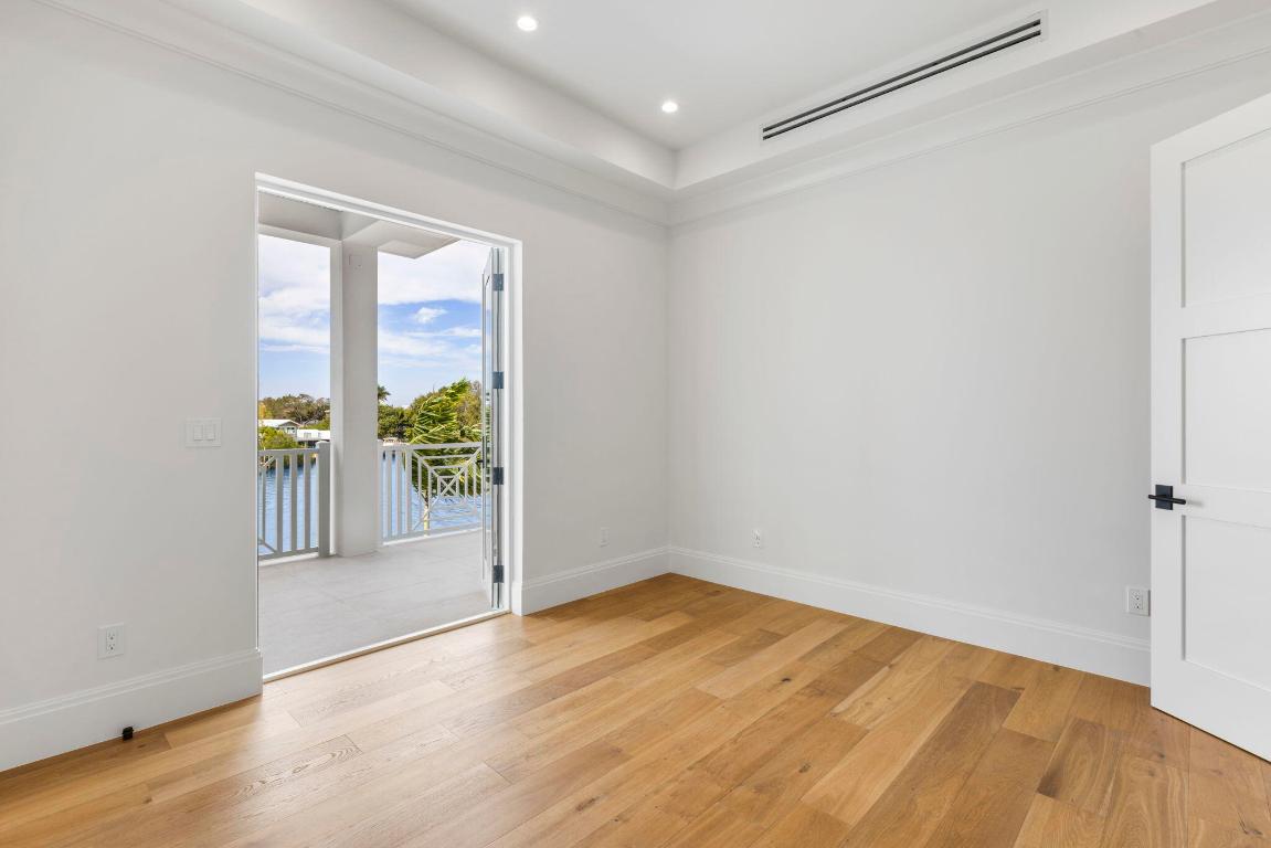 1300 Peninsular Road