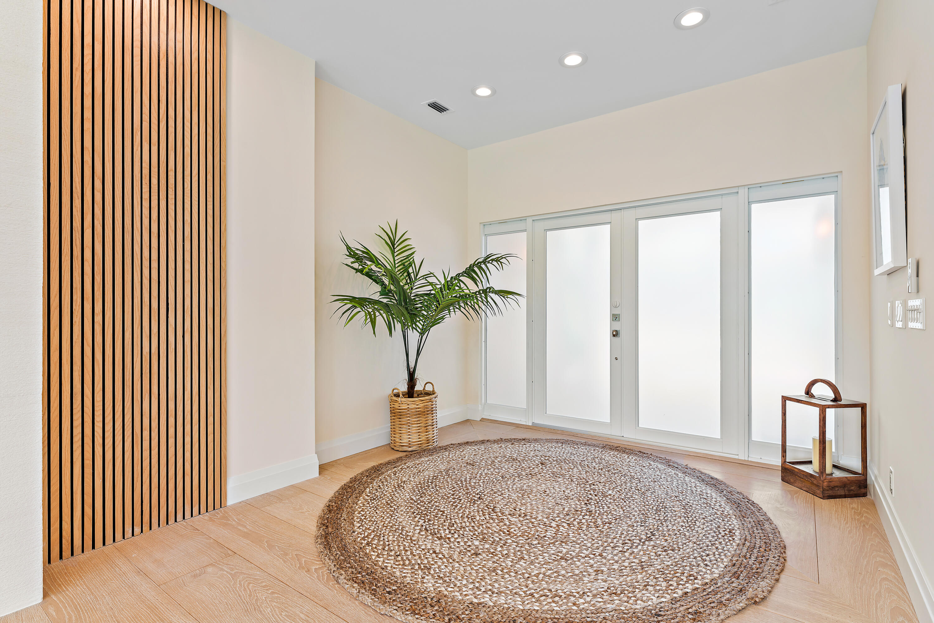 28 Coconut Lane