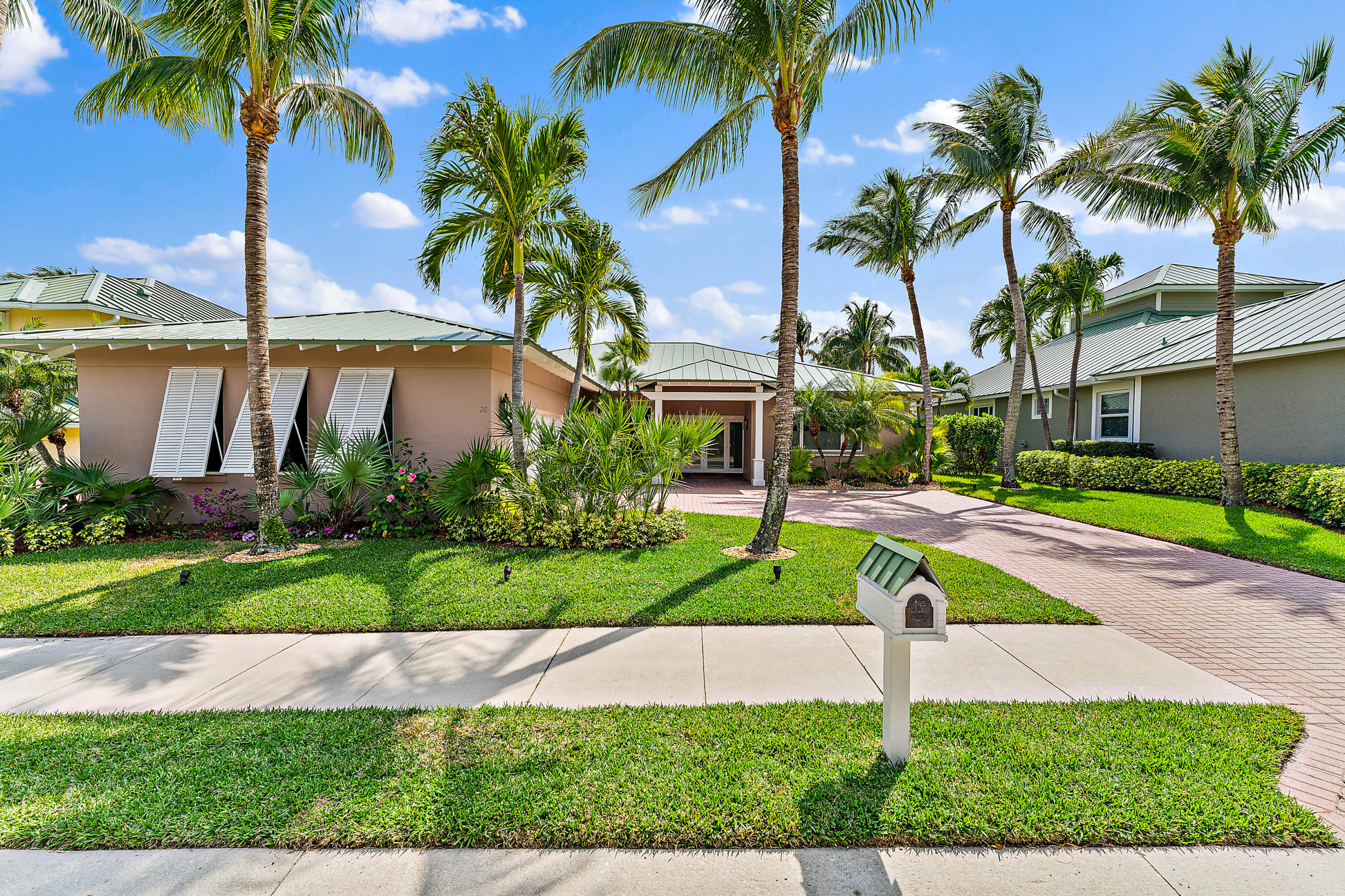 28 Coconut Lane