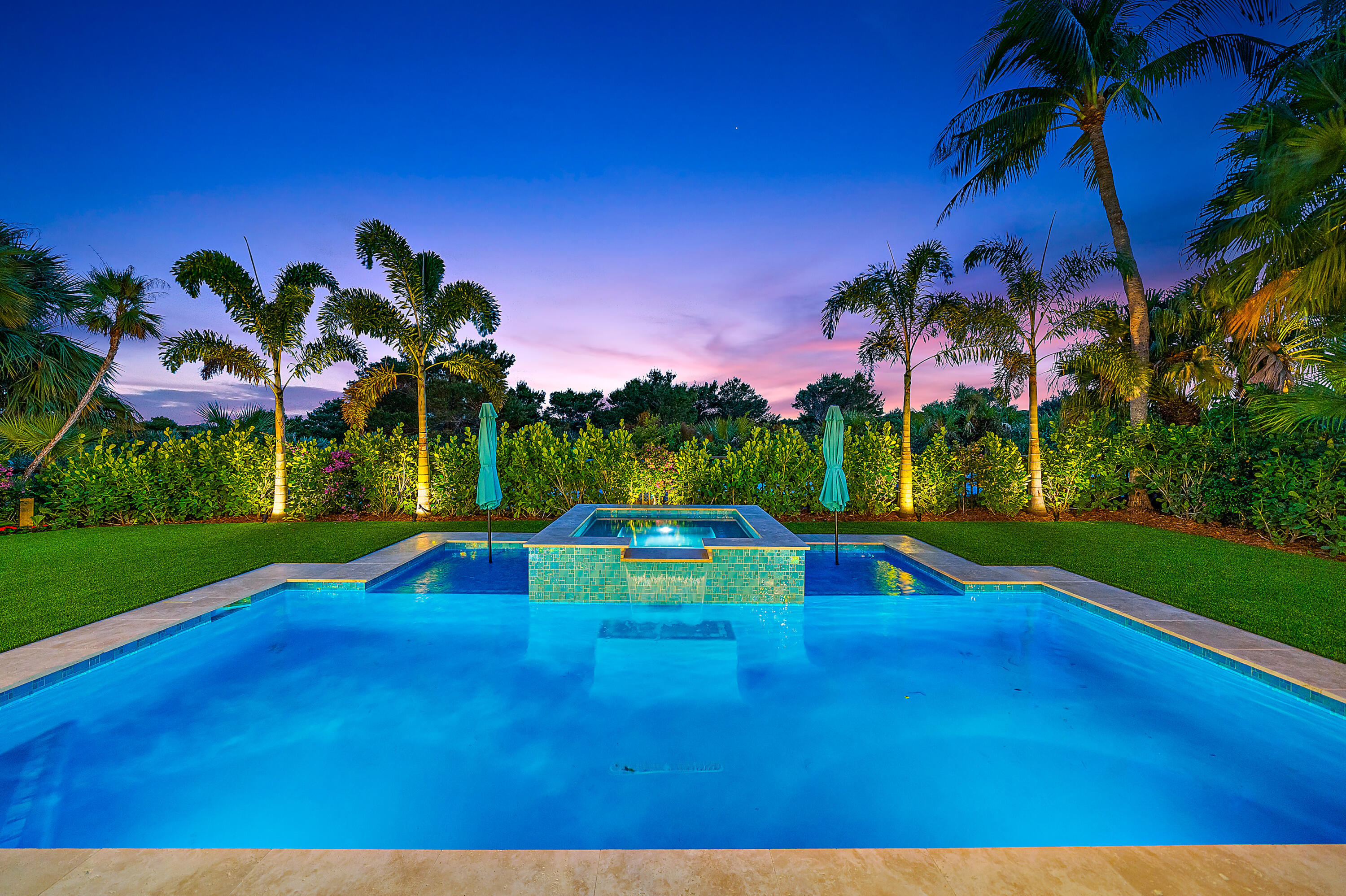 28 Coconut Lane