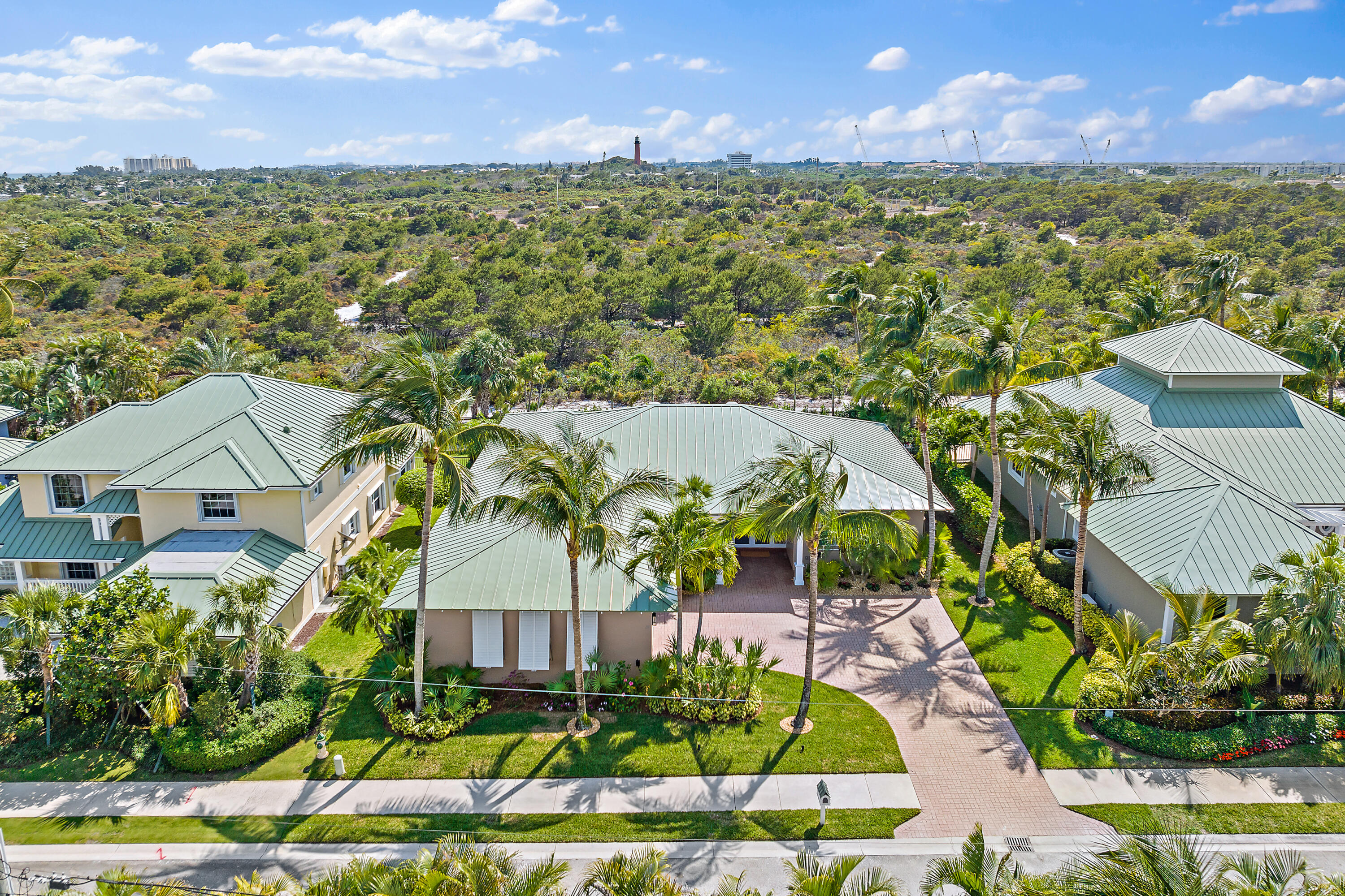 28 Coconut Lane