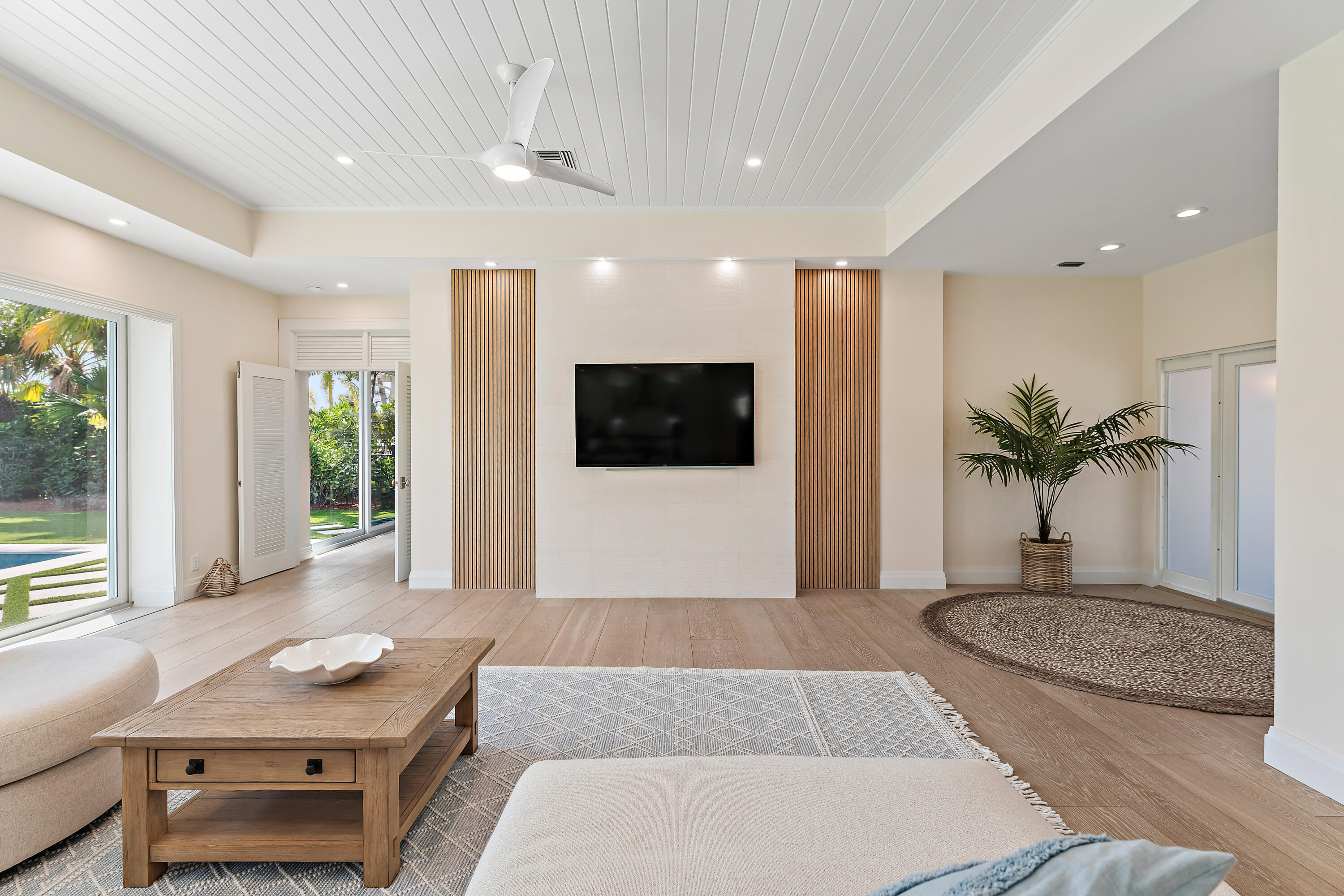 28 Coconut Lane