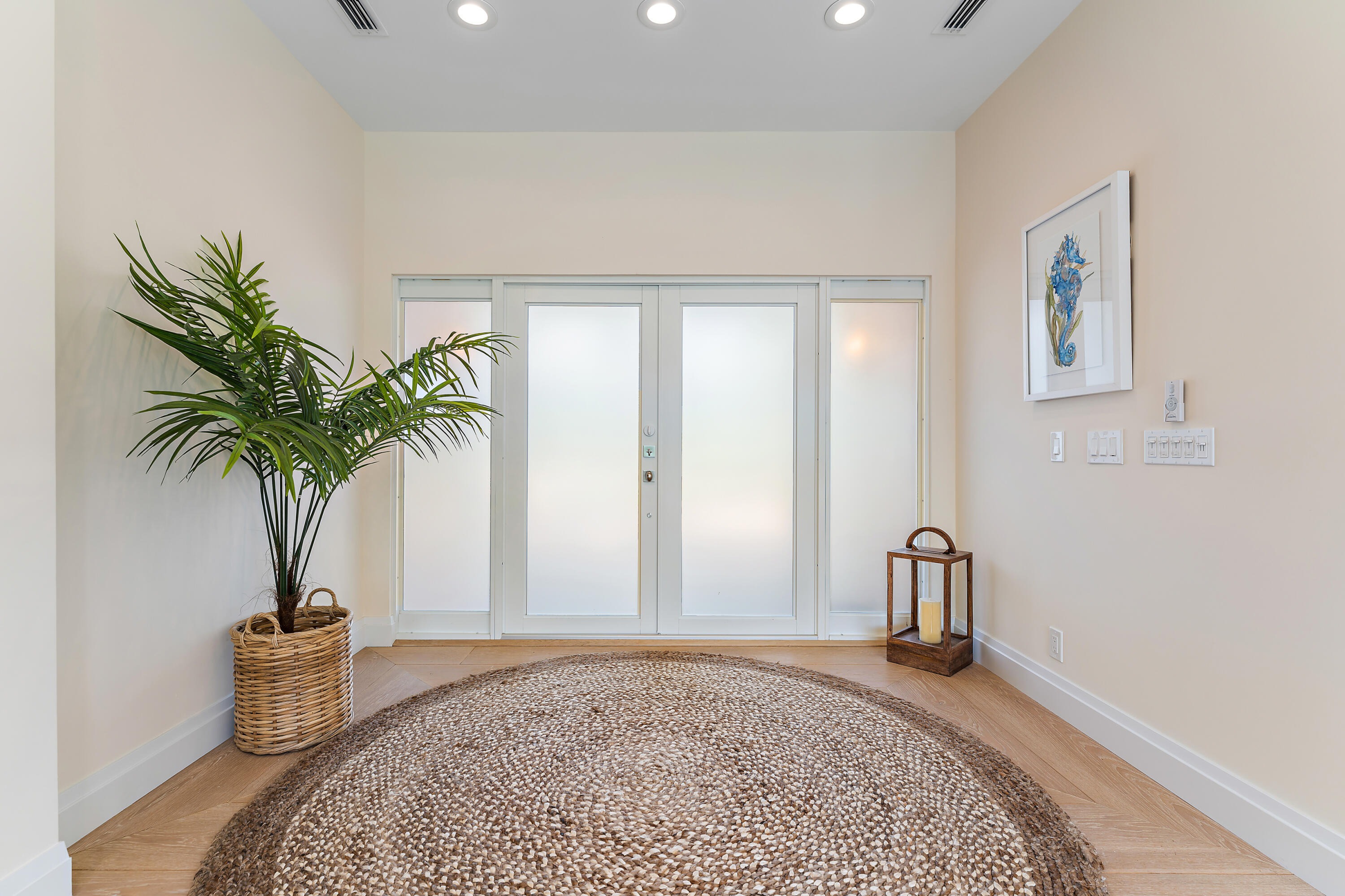 28 Coconut Lane