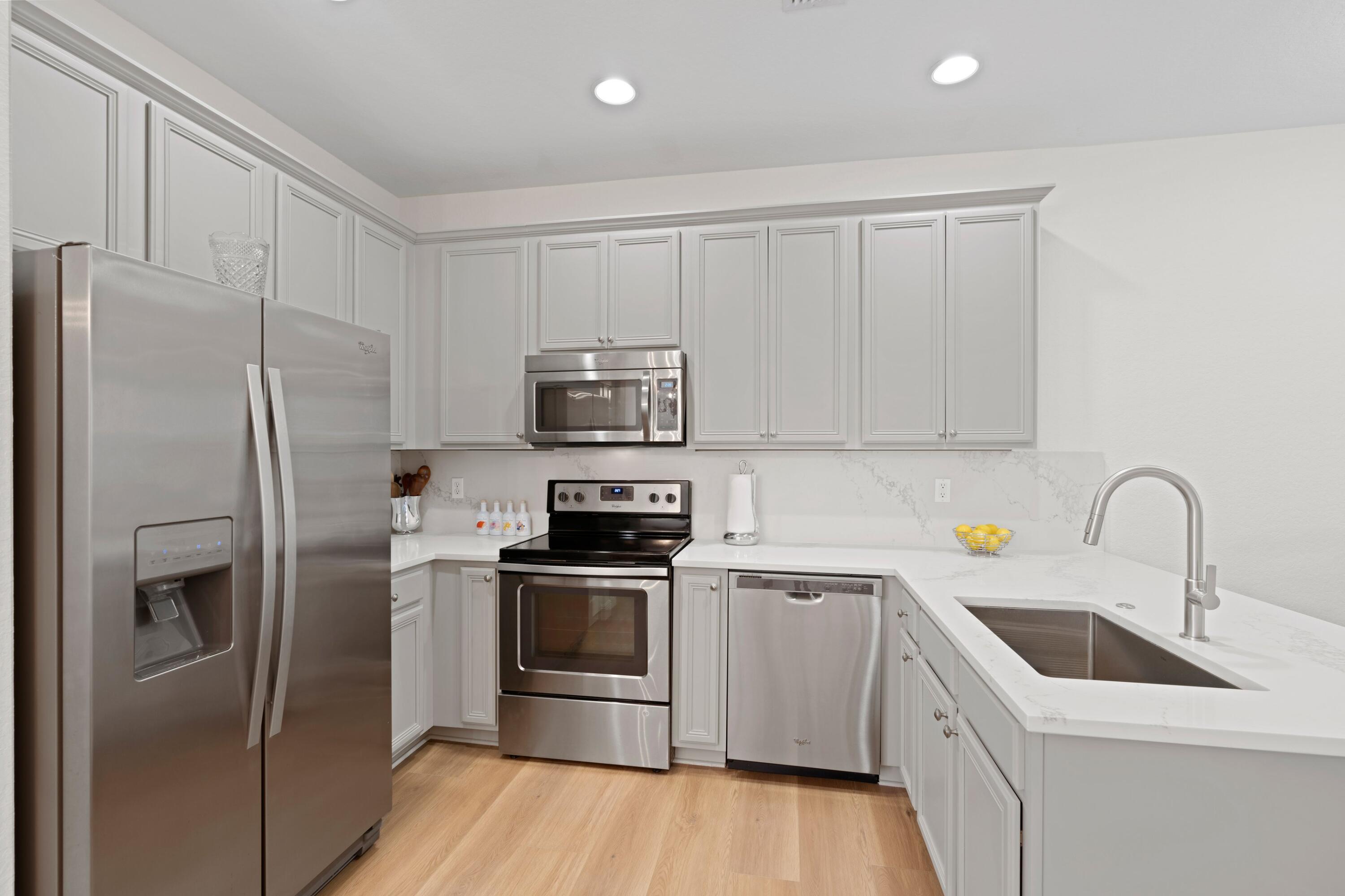 111 E Thatch Palm Circle