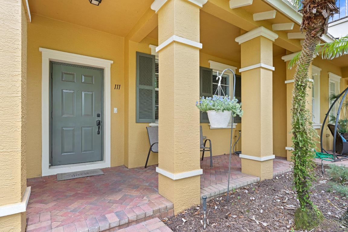 111 E Thatch Palm Circle