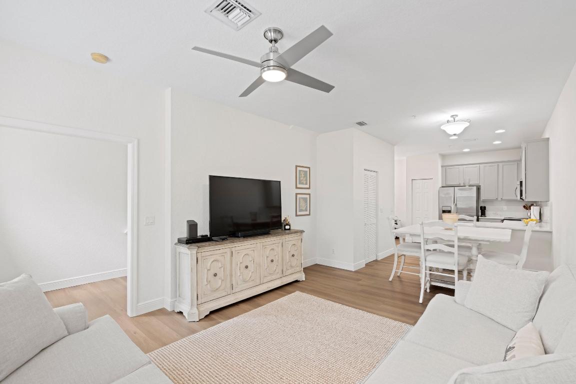 111 E Thatch Palm Circle