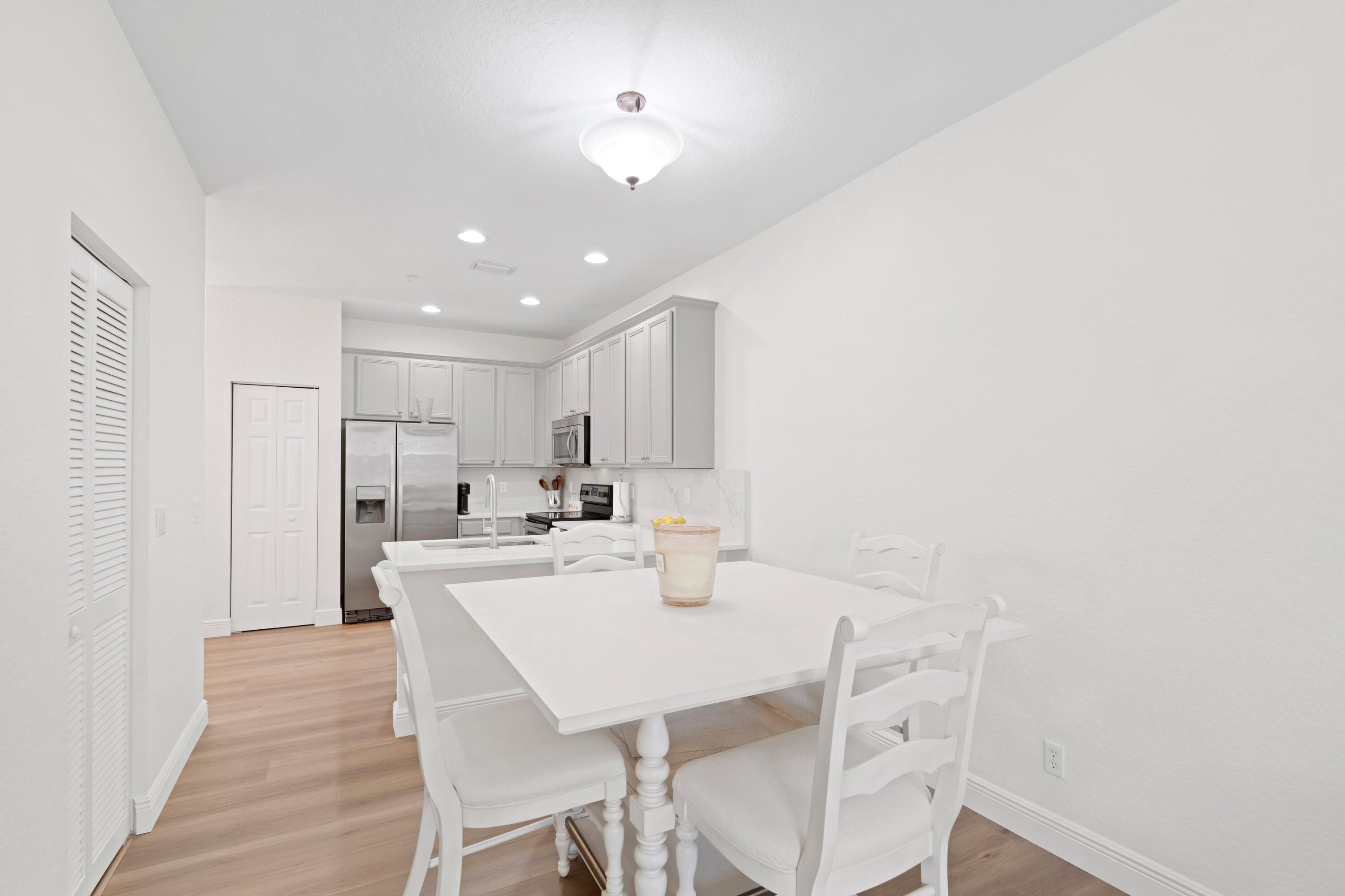 111 E Thatch Palm Circle