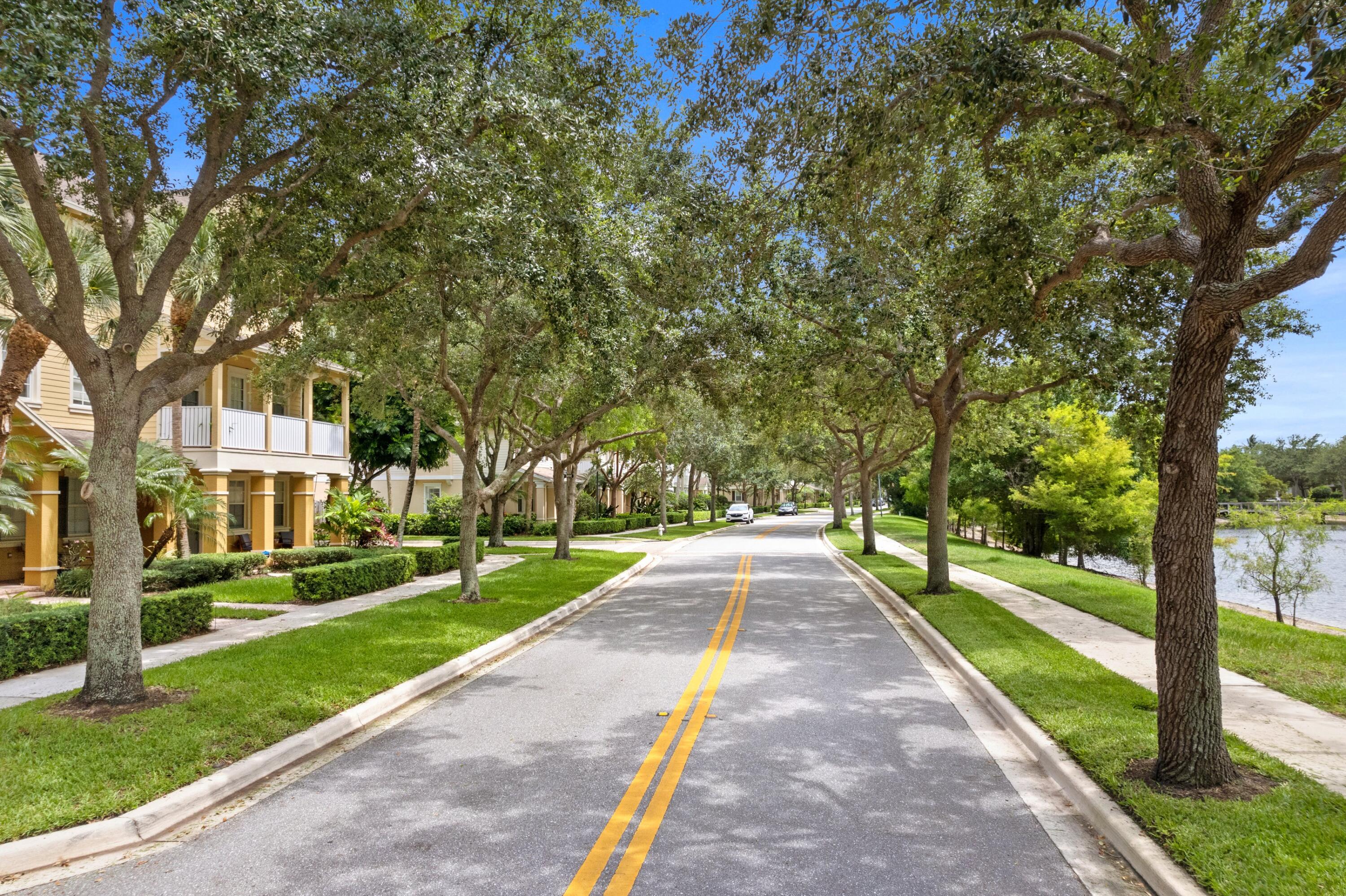 111 E Thatch Palm Circle