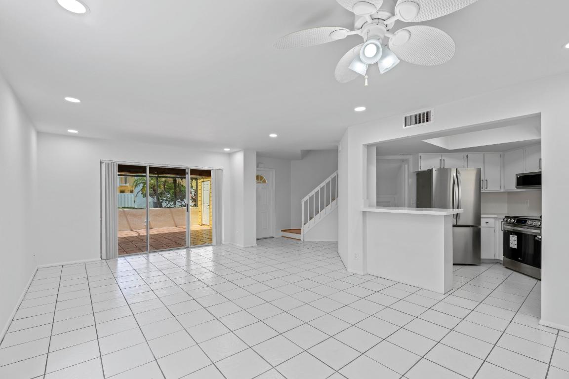 136 Seabreeze Circle