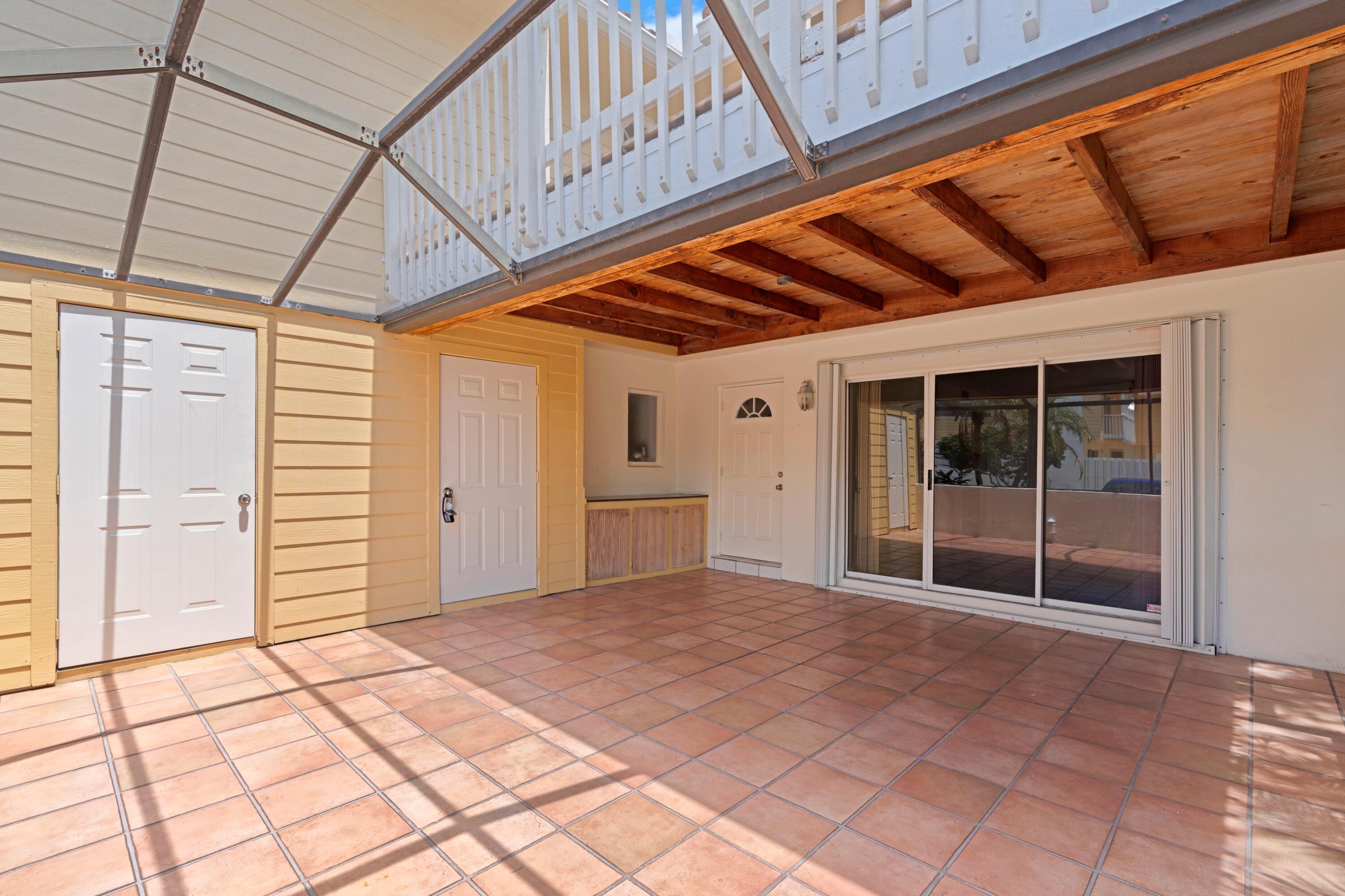 136 Seabreeze Circle