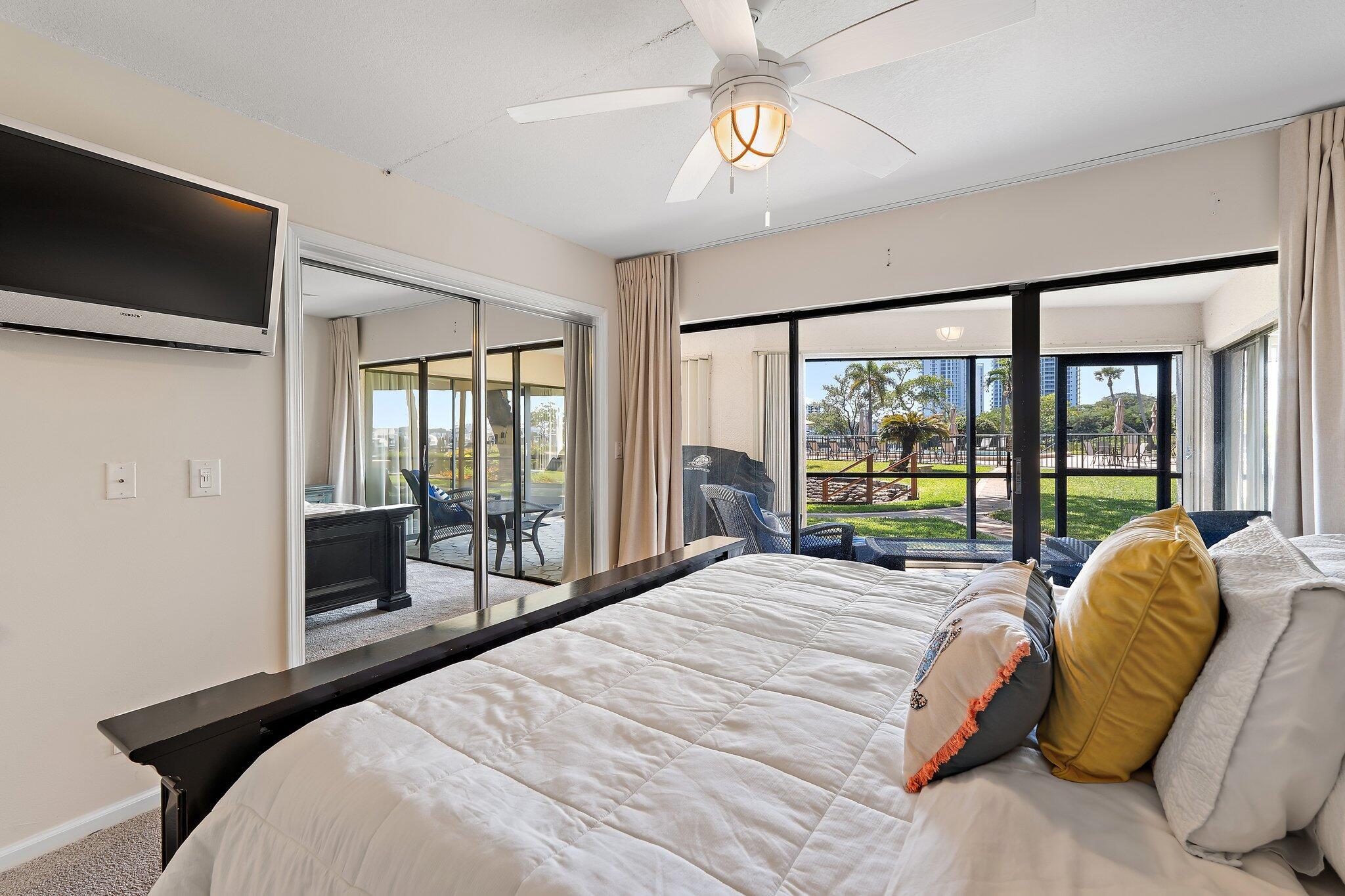 1618 Twelve Oaks Way 104