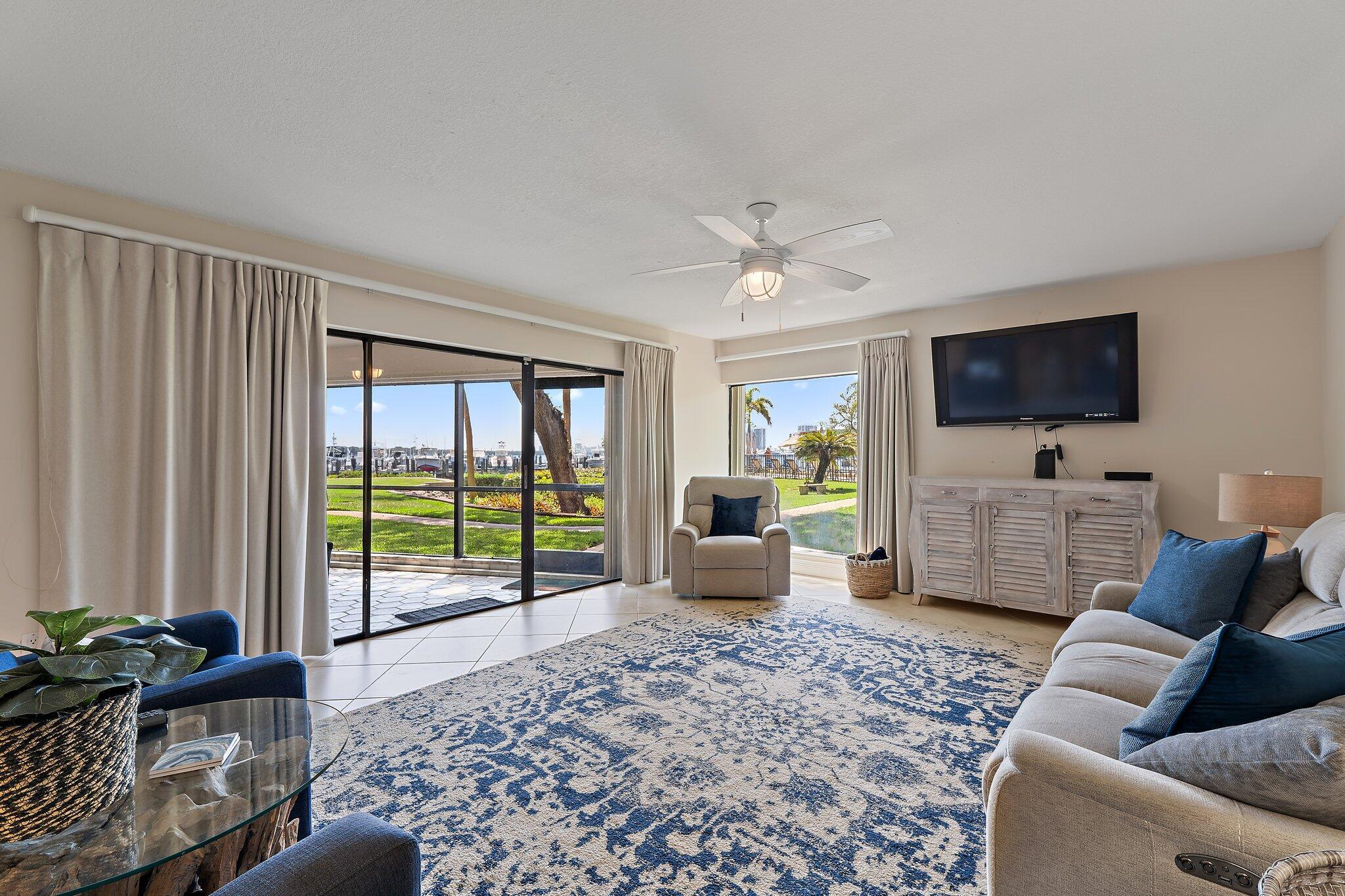 1618 Twelve Oaks Way 104