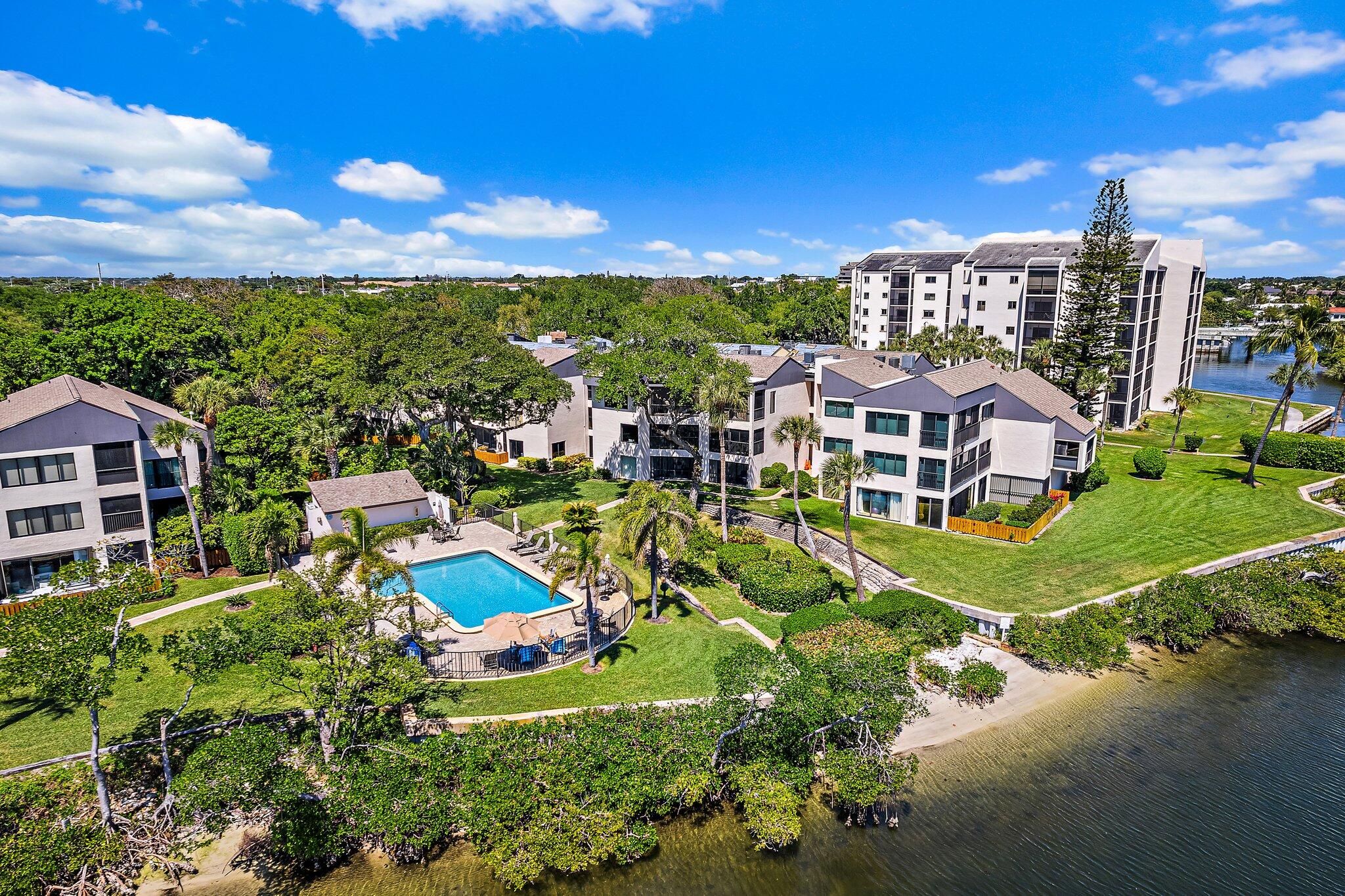 1618 Twelve Oaks Way 104