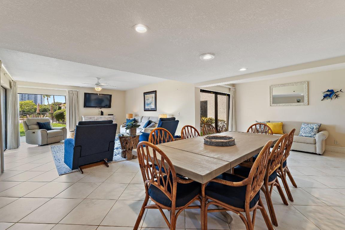 1618 Twelve Oaks Way 104