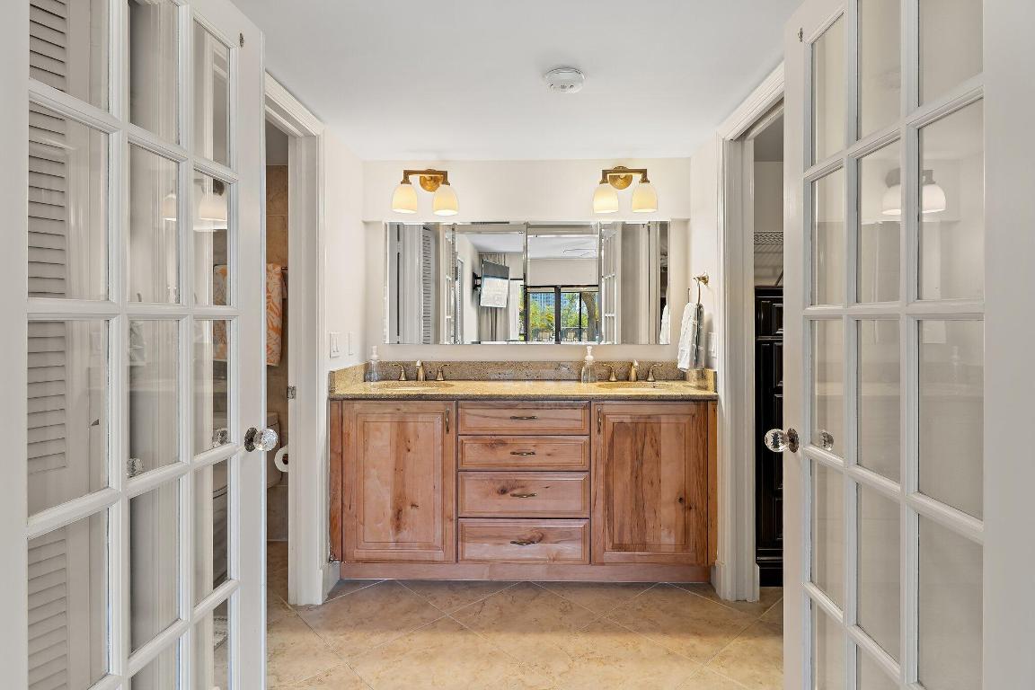 1618 Twelve Oaks Way 104