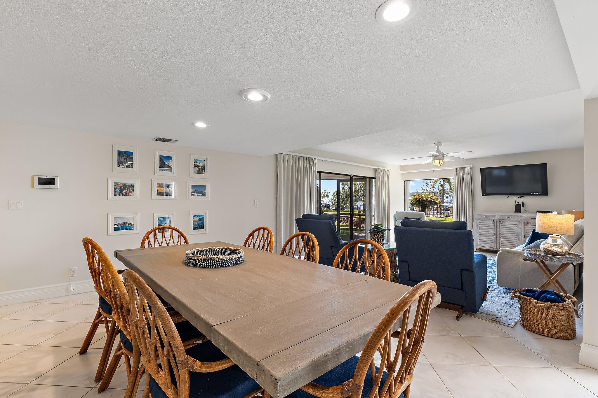 1618 Twelve Oaks Way 104