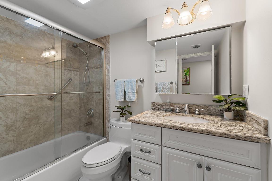 1618 Twelve Oaks Way 104