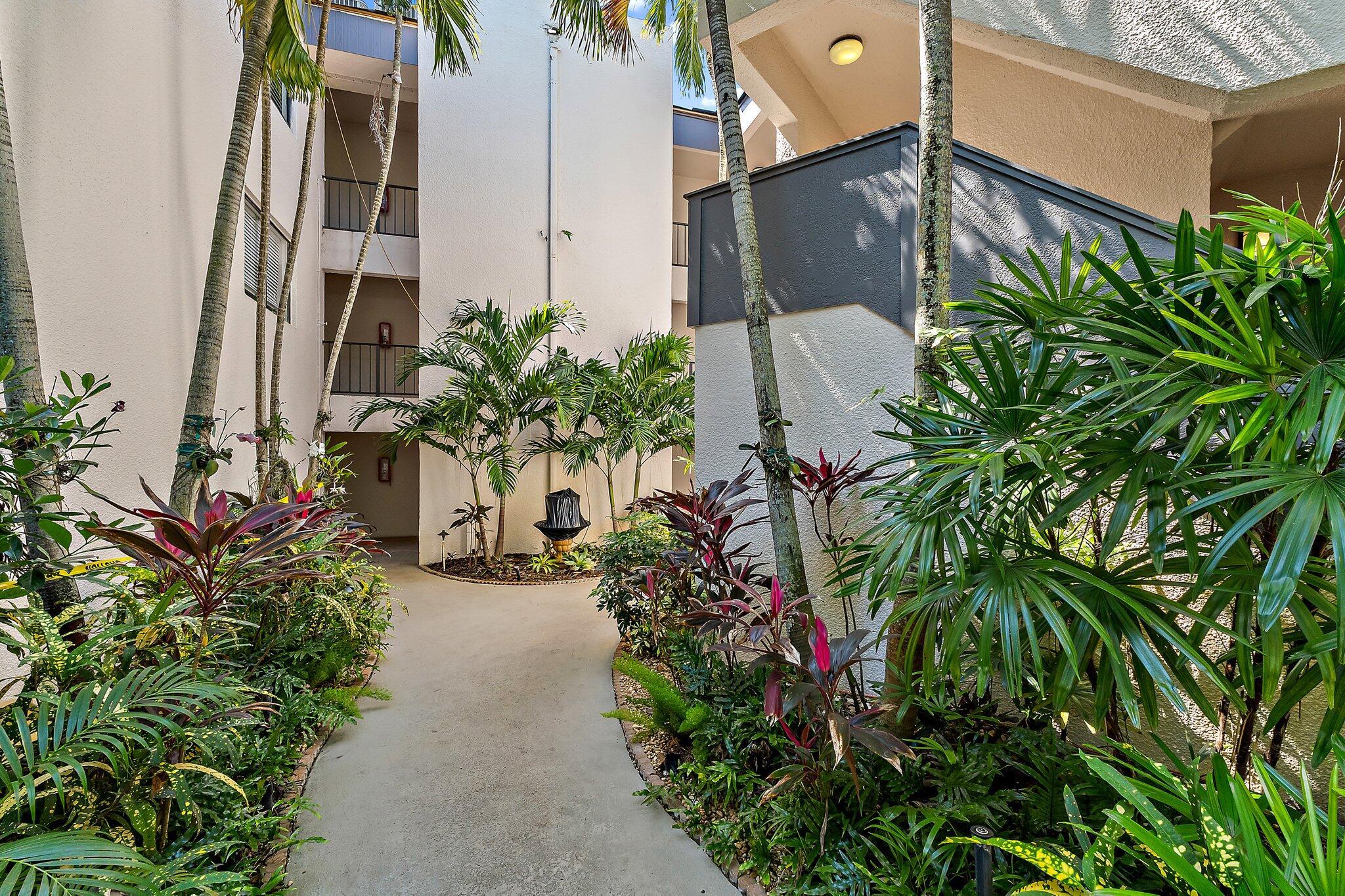 1618 Twelve Oaks Way 104