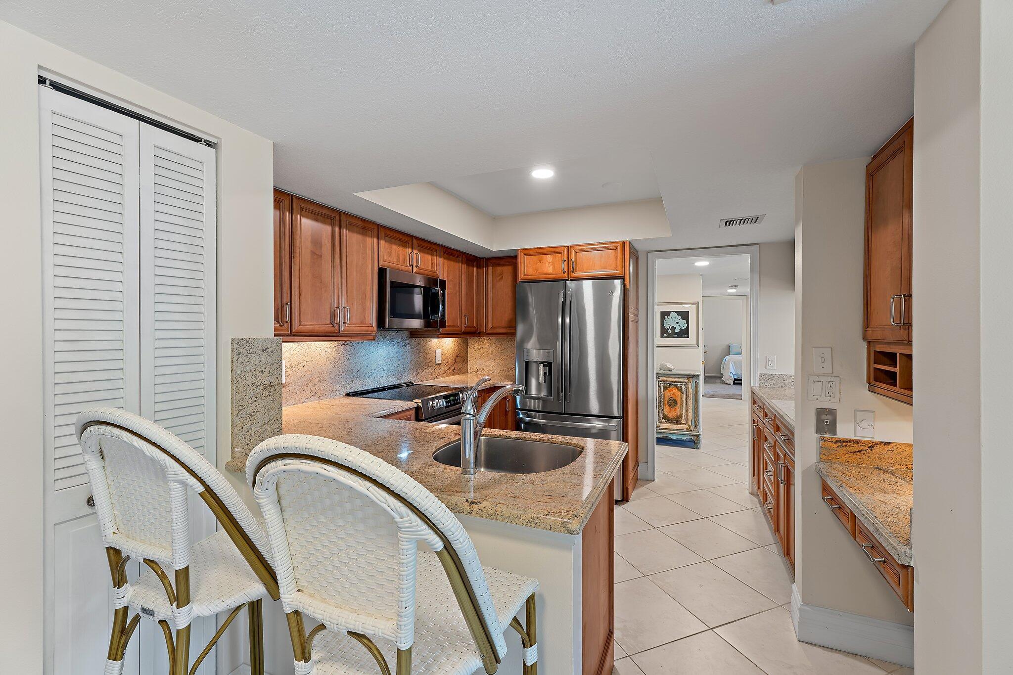 1618 Twelve Oaks Way 104