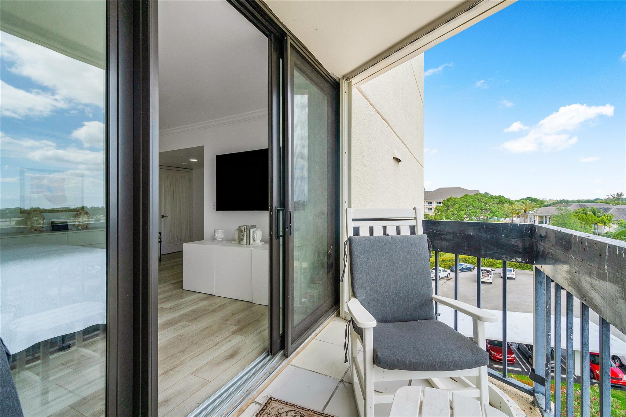 2400 Presidential Way 503