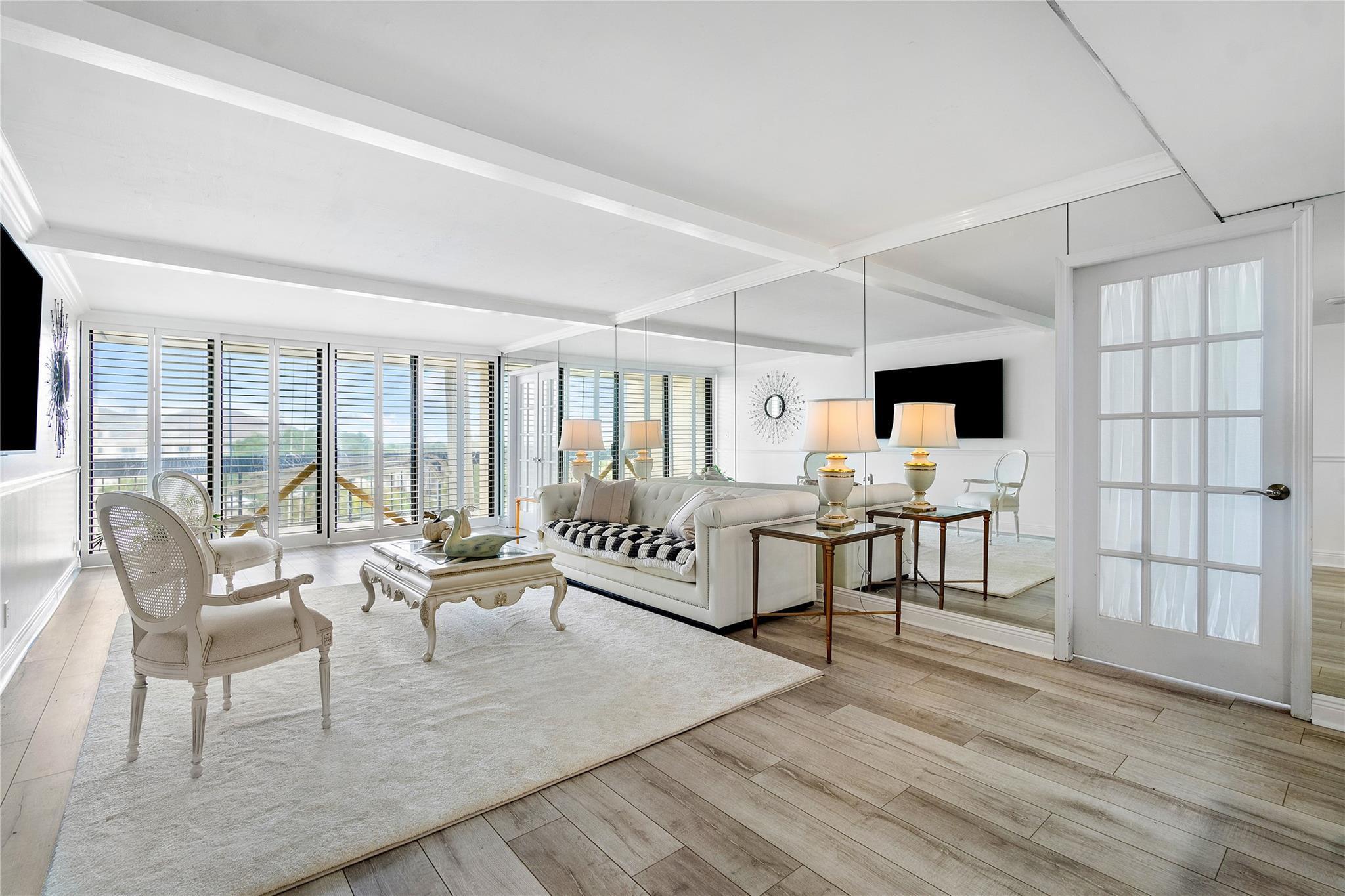 2400 Presidential Way 503