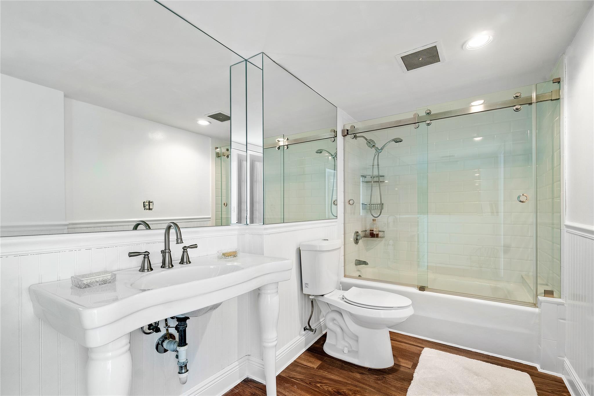 2400 Presidential Way 503