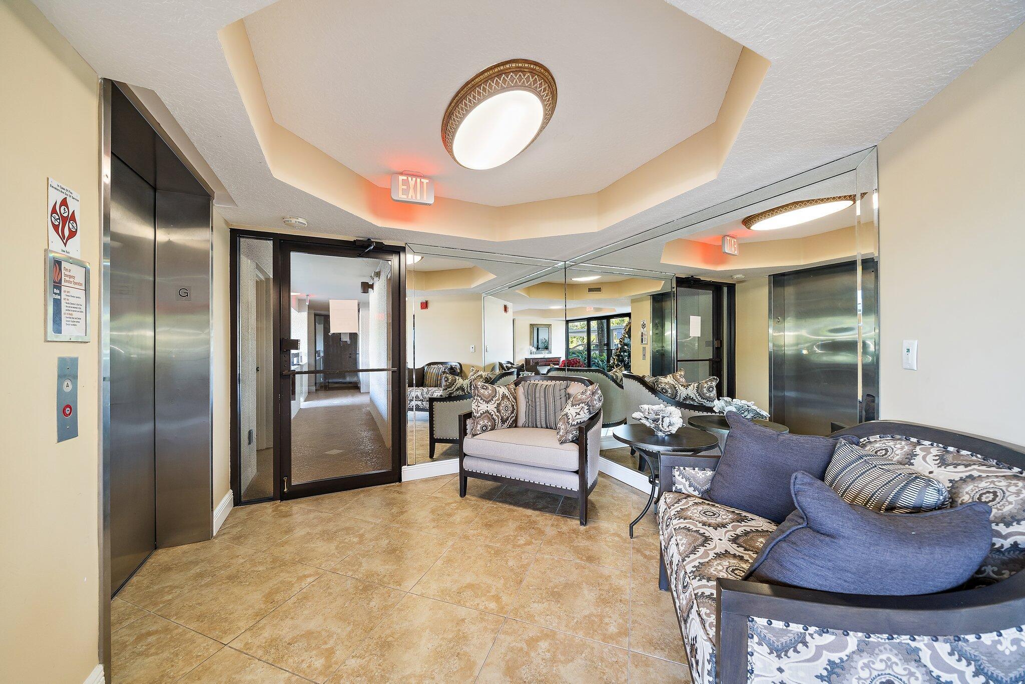 243 N Bay Colony Drive N 243