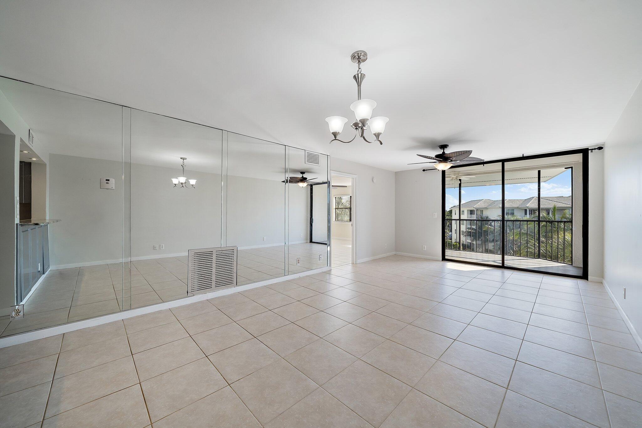 243 N Bay Colony Drive N 243