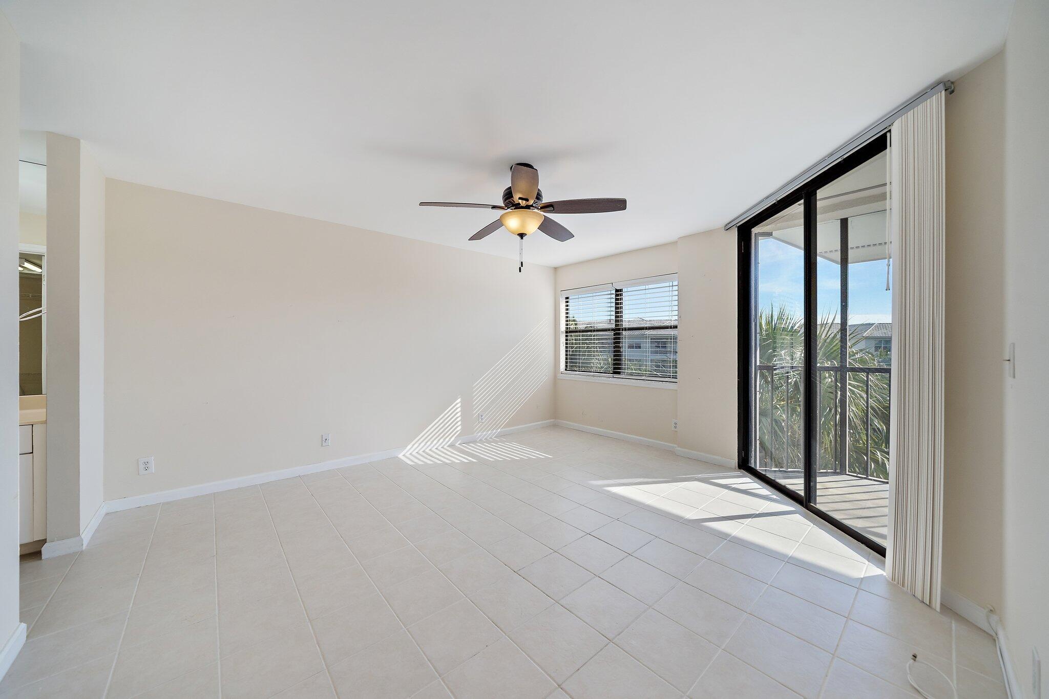 243 N Bay Colony Drive N 243