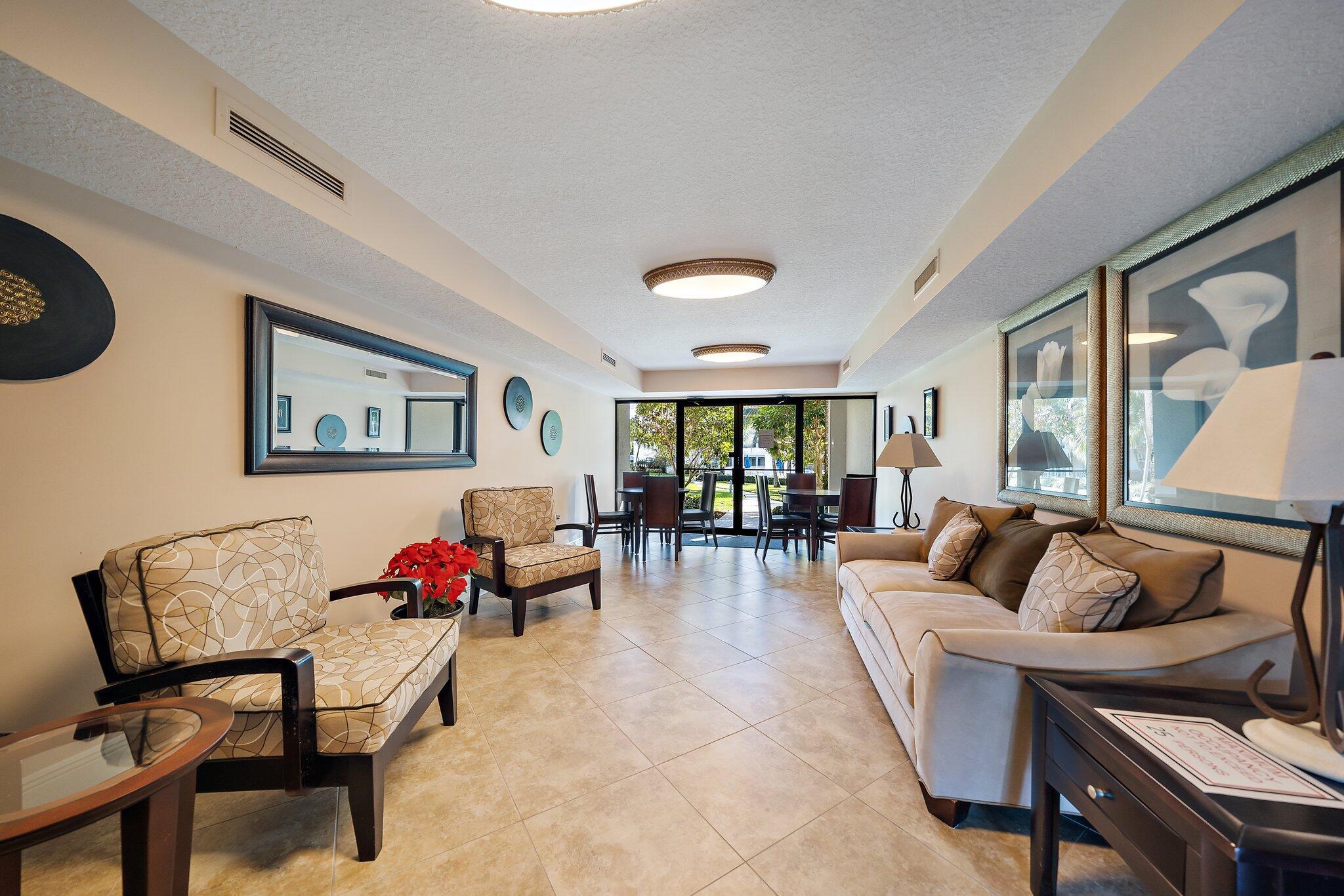 243 N Bay Colony Drive N 243