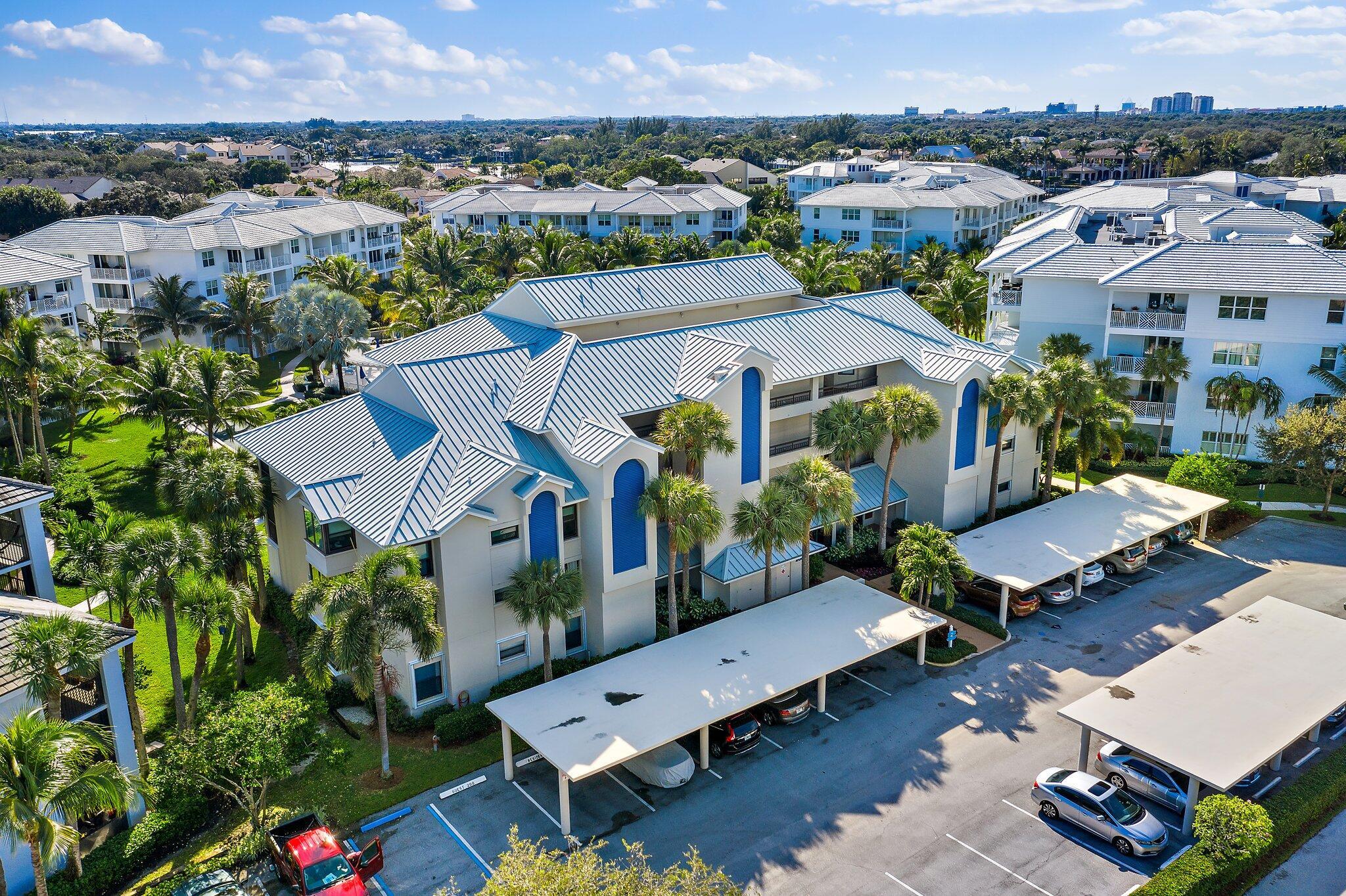 243 N Bay Colony Drive N 243