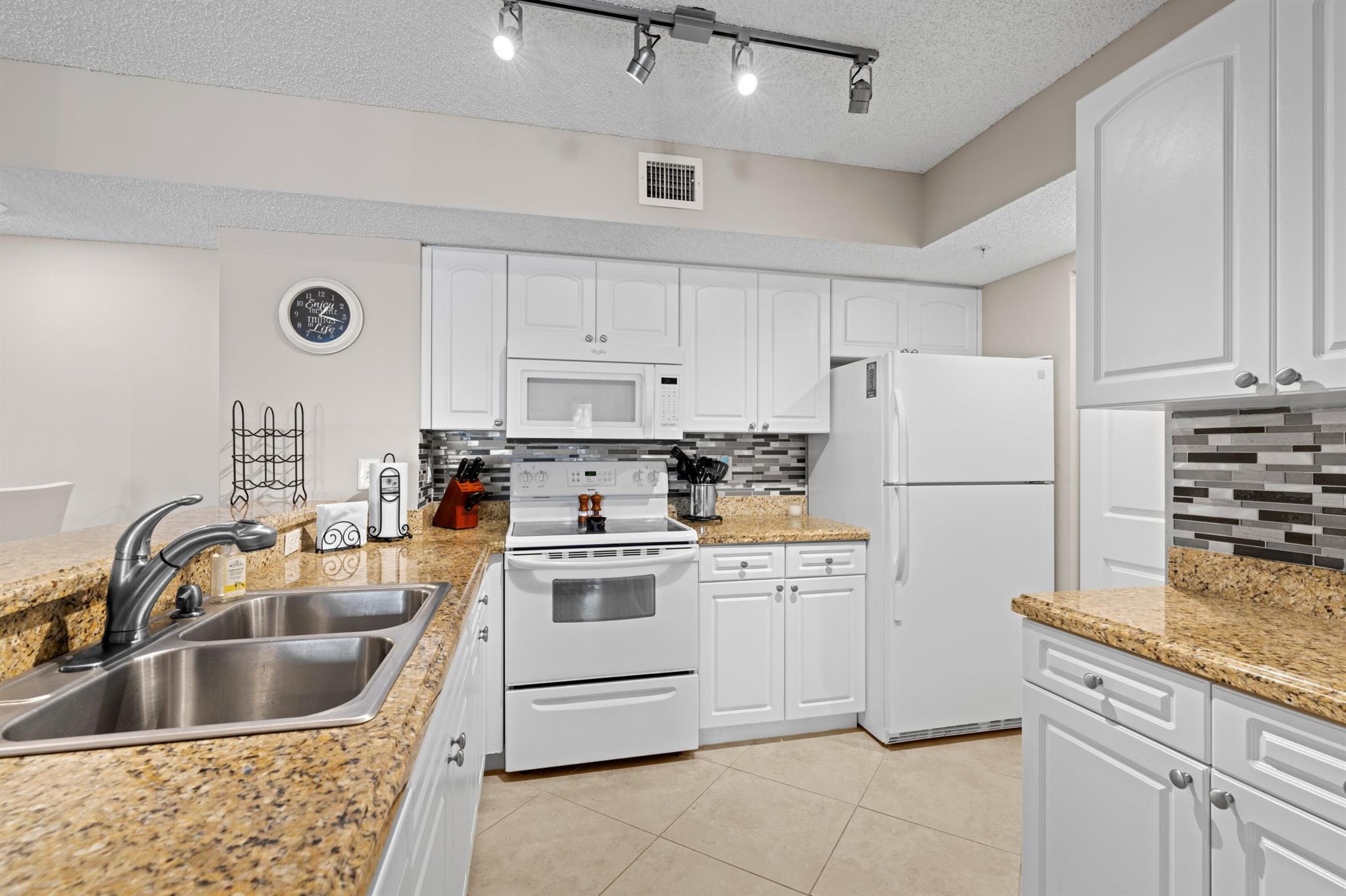 272 Village Boulevard 7109