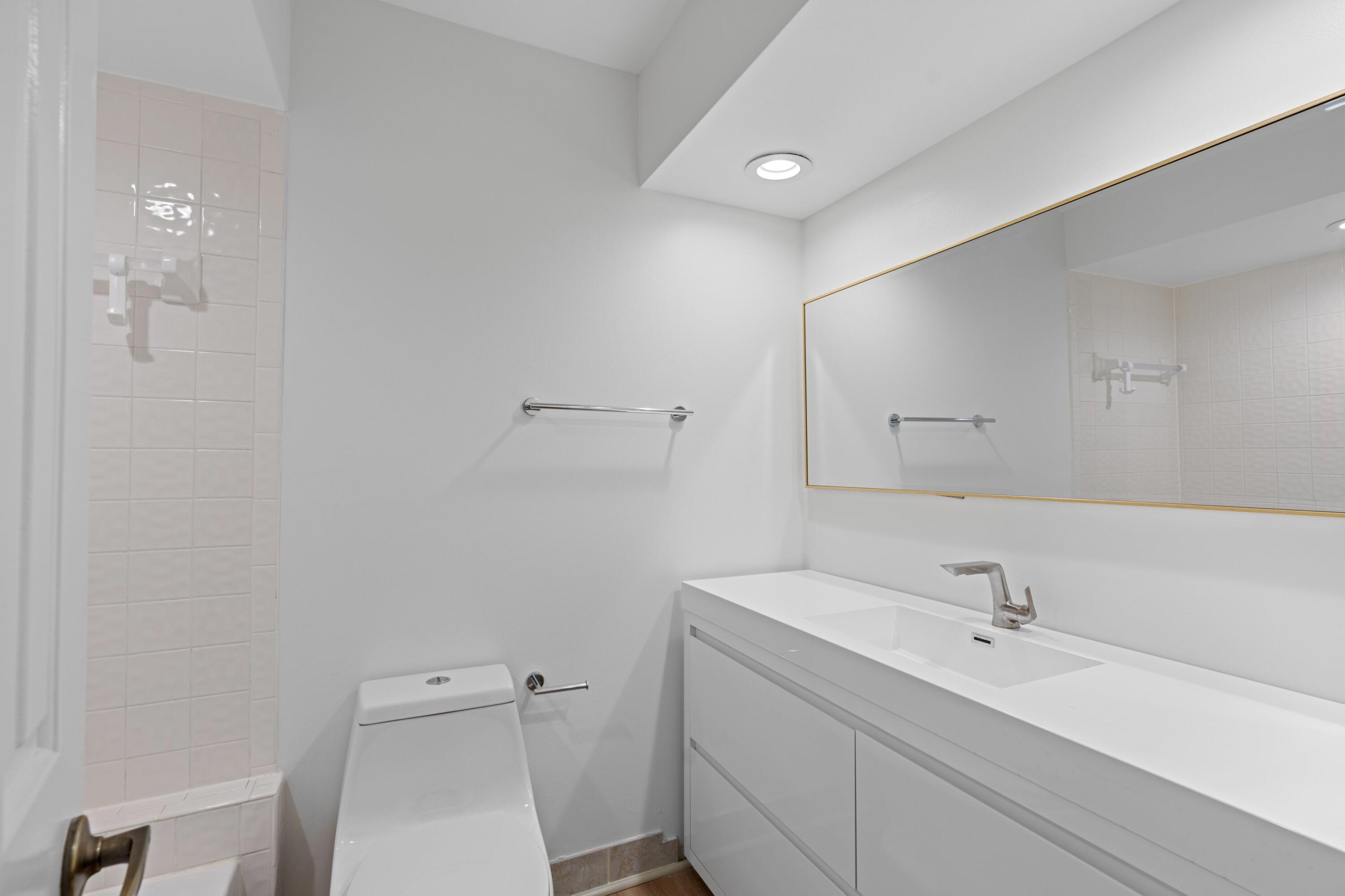 1410 Ocean Dunes Circle