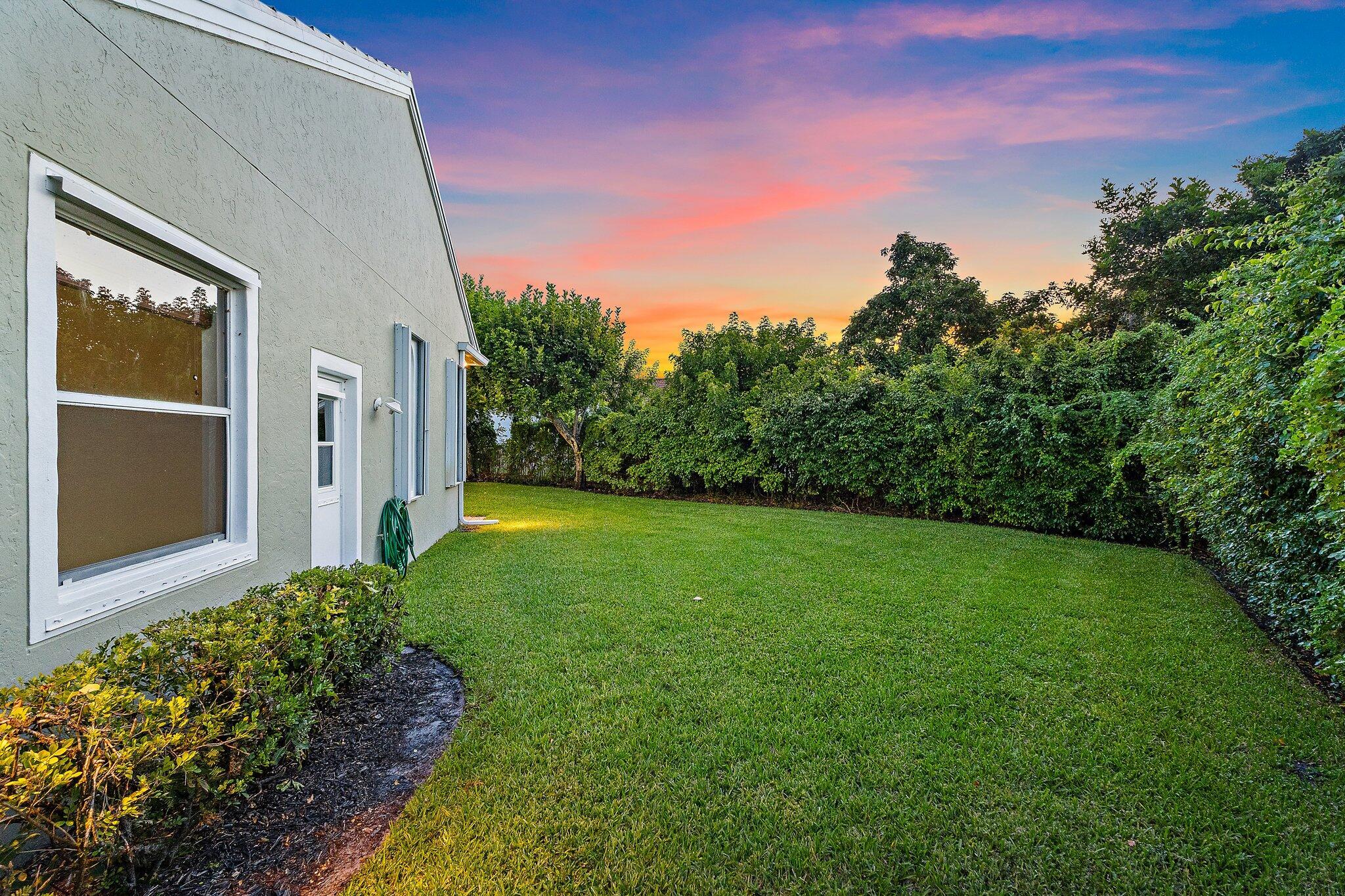 8726 SE Riverfront Terrace