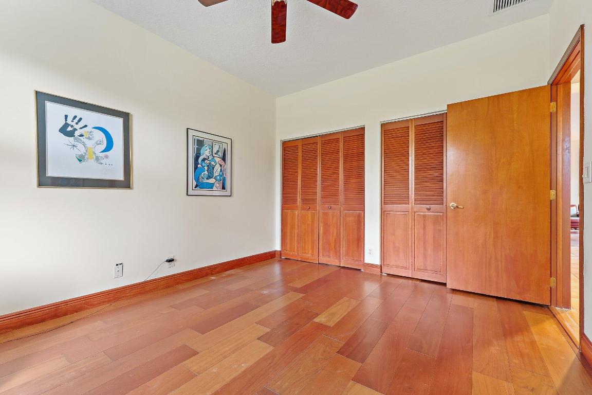 8726 SE Riverfront Terrace