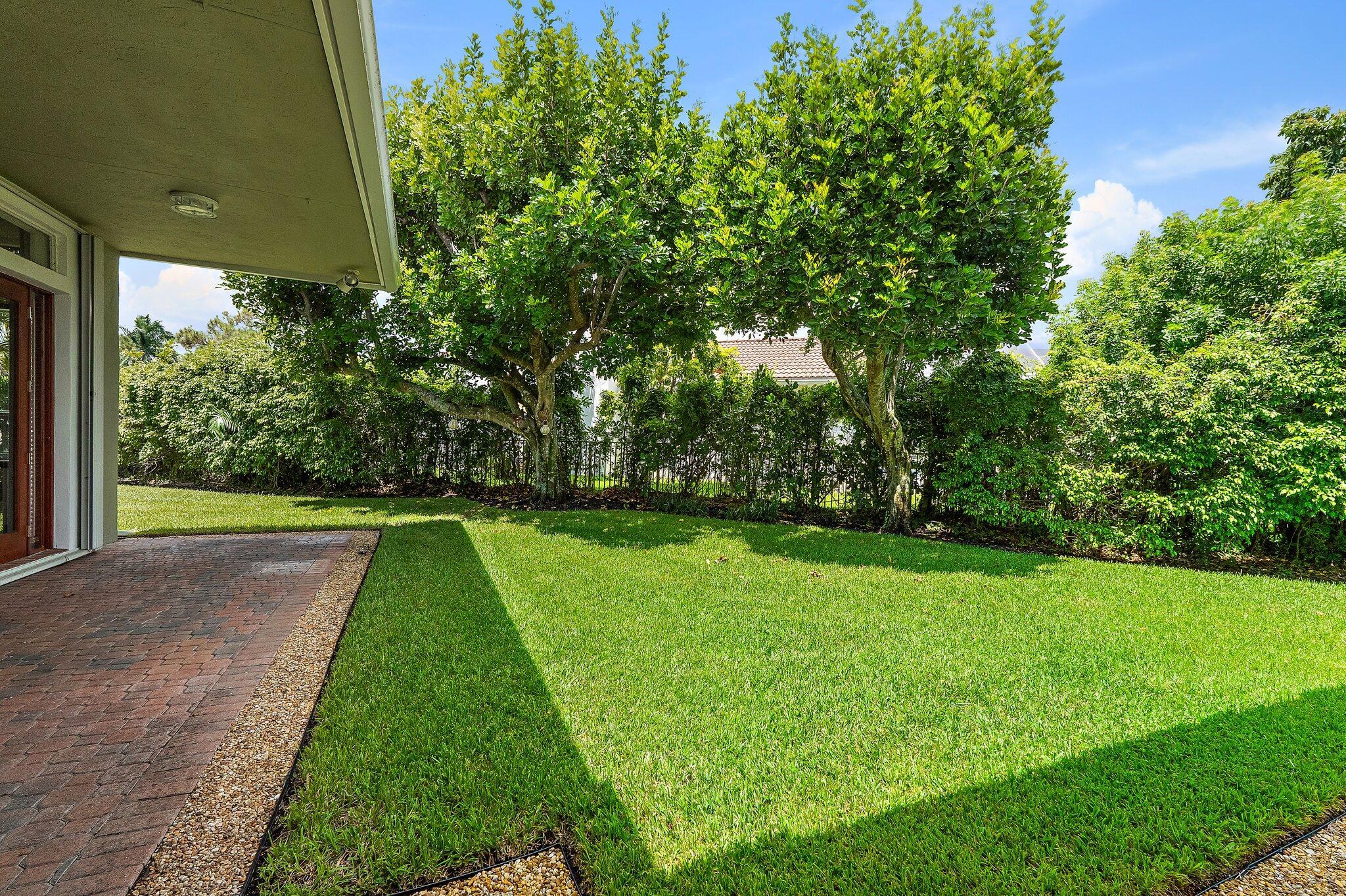 8726 SE Riverfront Terrace