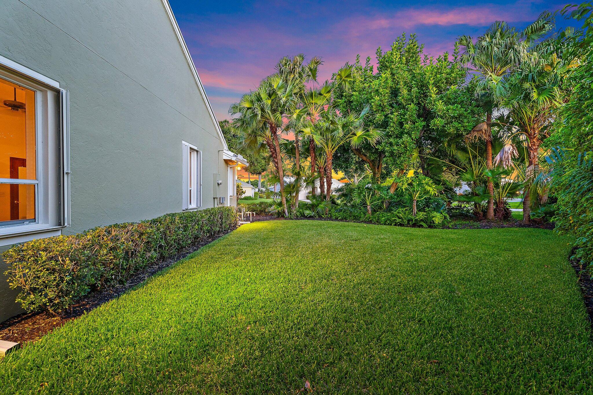 8726 SE Riverfront Terrace