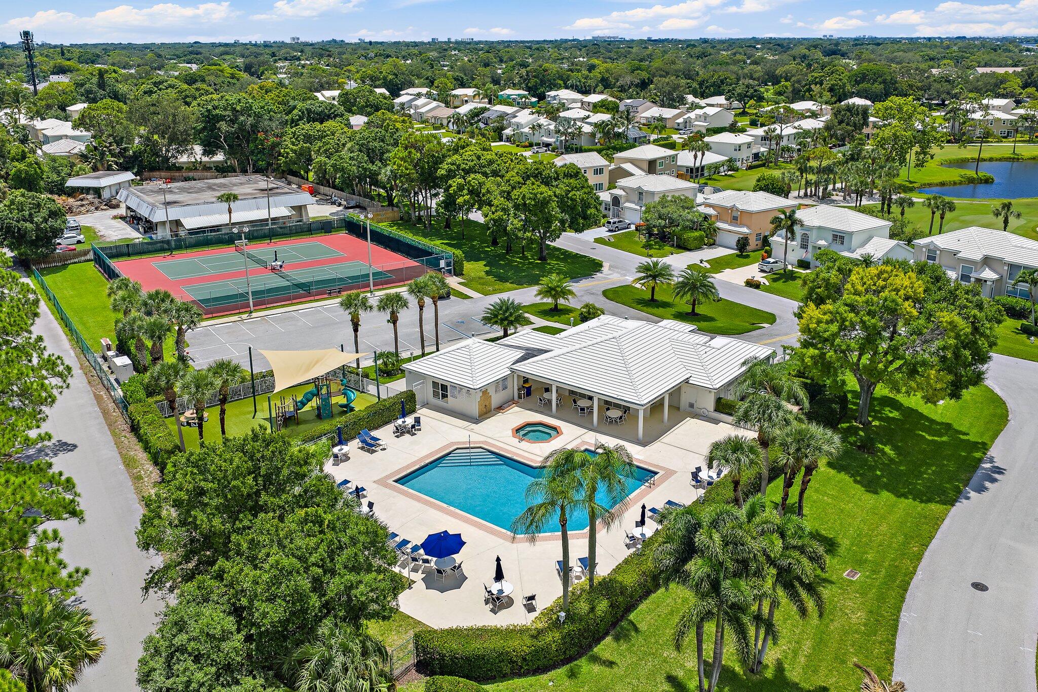 8726 SE Riverfront Terrace