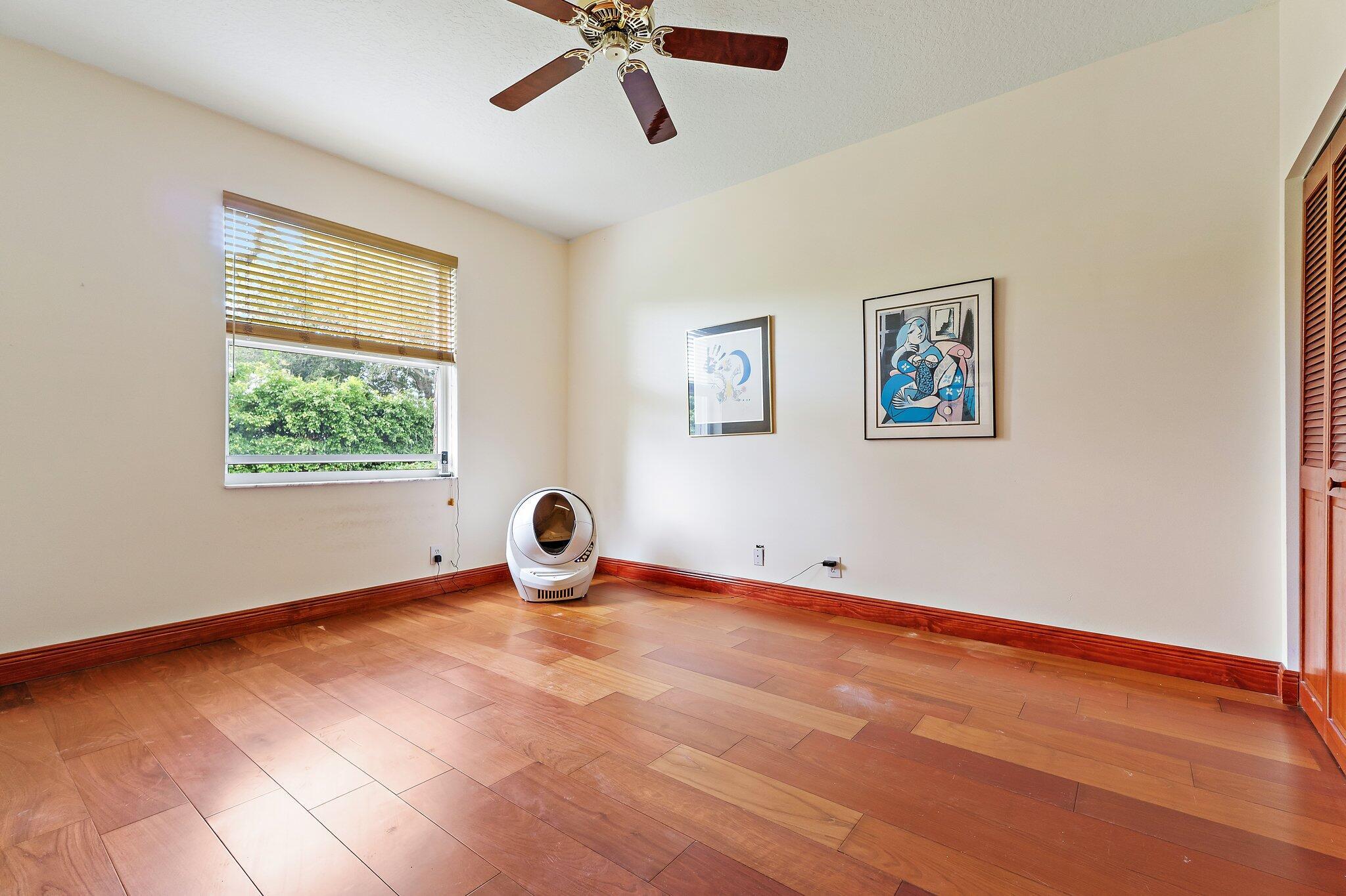 8726 SE Riverfront Terrace