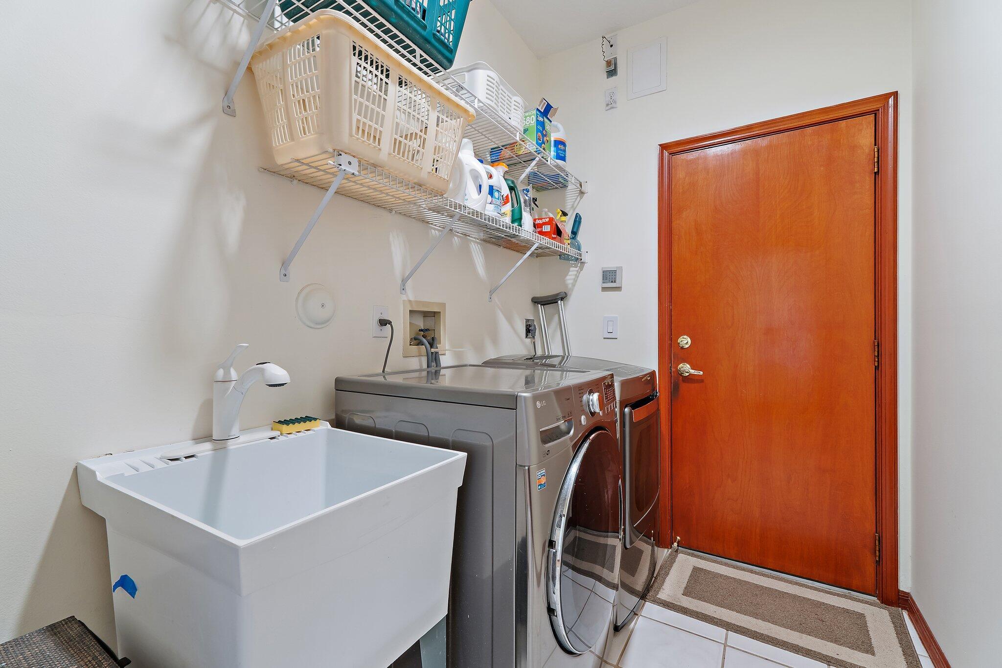 8726 SE Riverfront Terrace