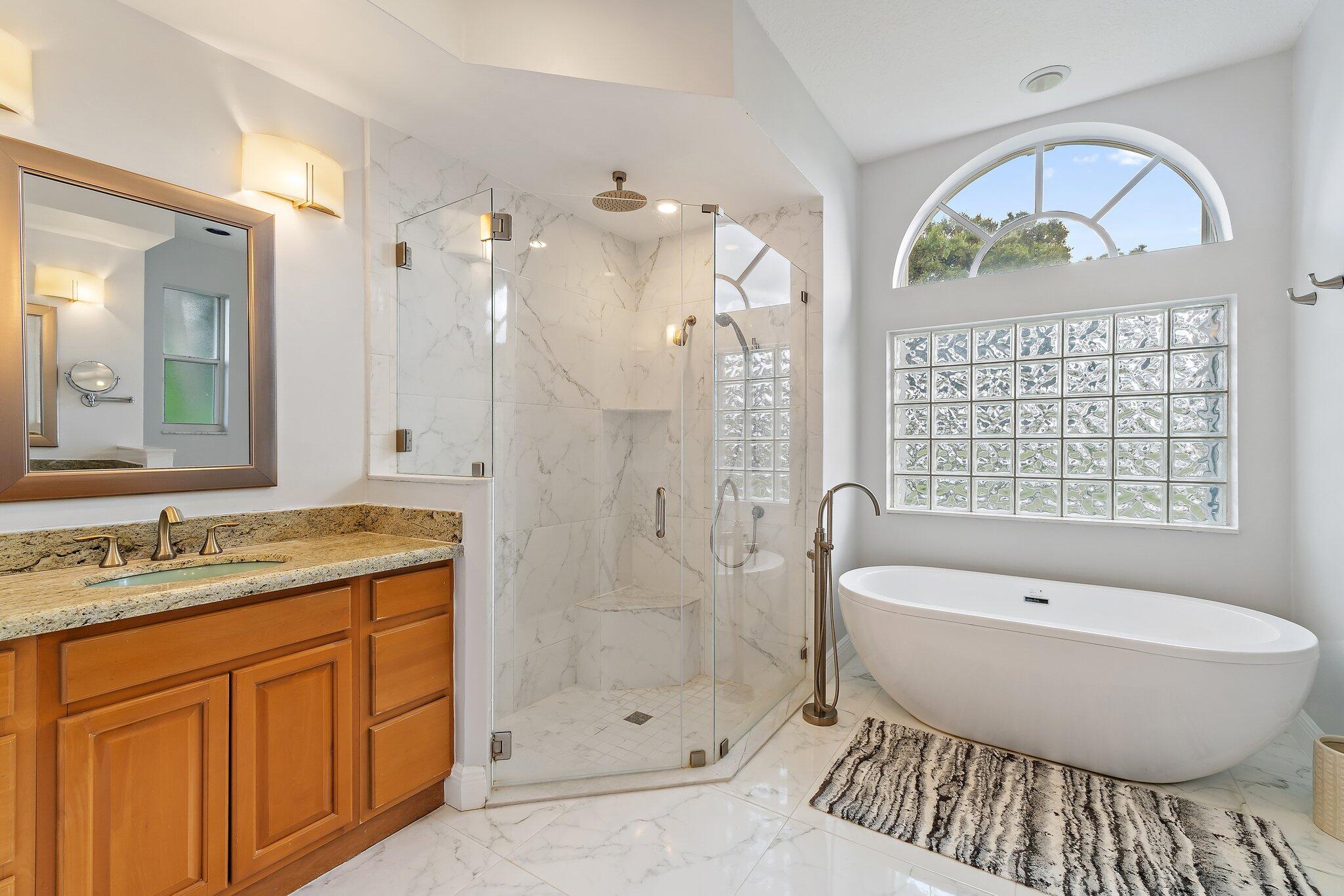 8726 SE Riverfront Terrace