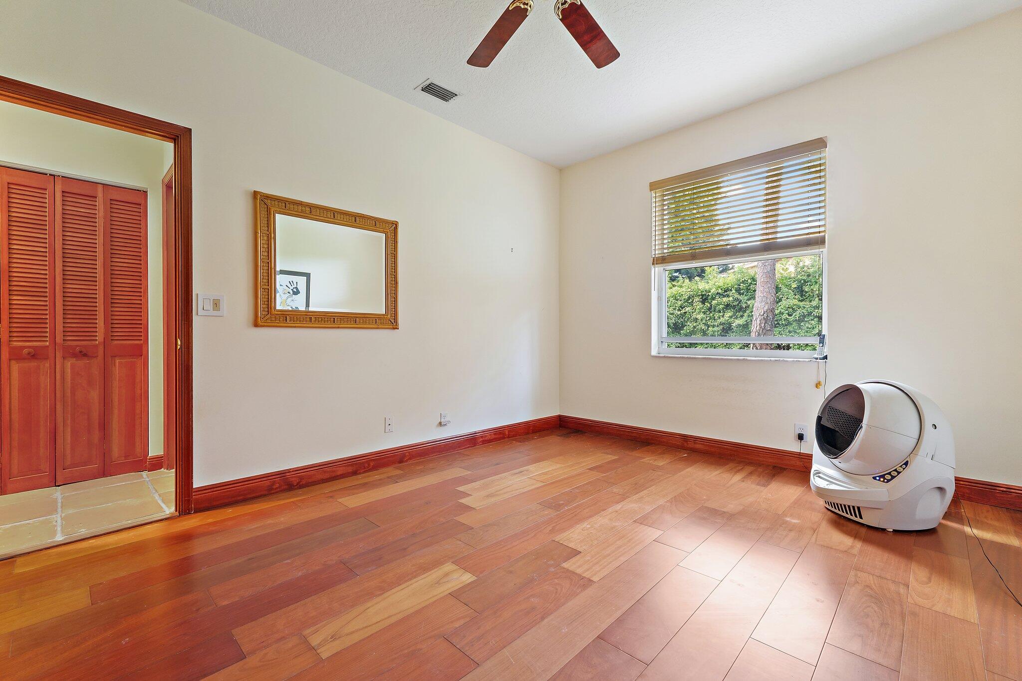 8726 SE Riverfront Terrace