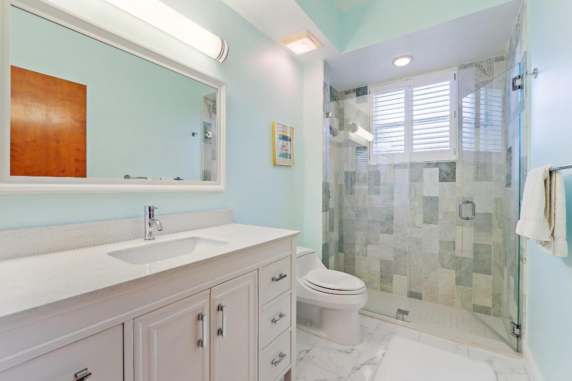 8726 SE Riverfront Terrace