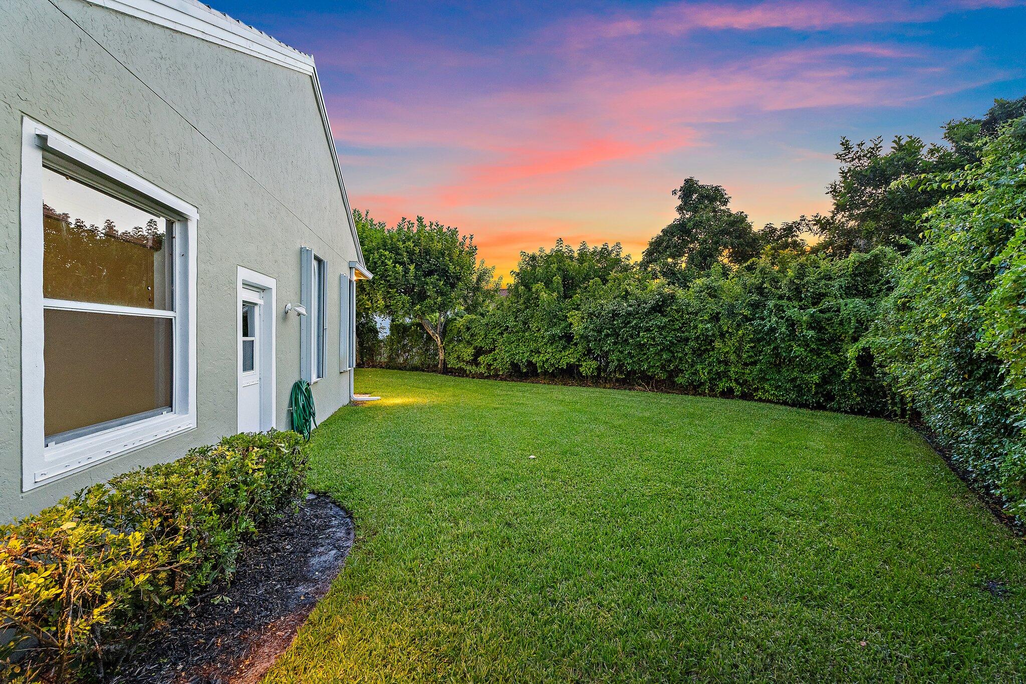 8726 SE Riverfront Terrace