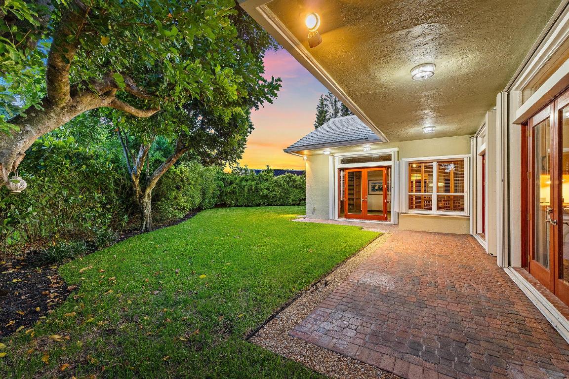 8726 SE Riverfront Terrace